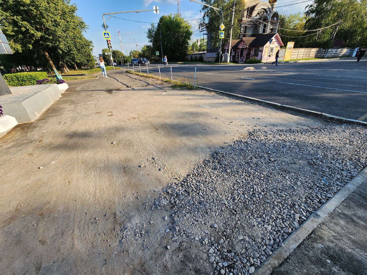 Чехов, микрорайон Венюково, выездная администрация, встреча с жителями, обращения граждан, ремонт тротуара, асфальтирование подходов, социальные объекты, Мосавтодор,
