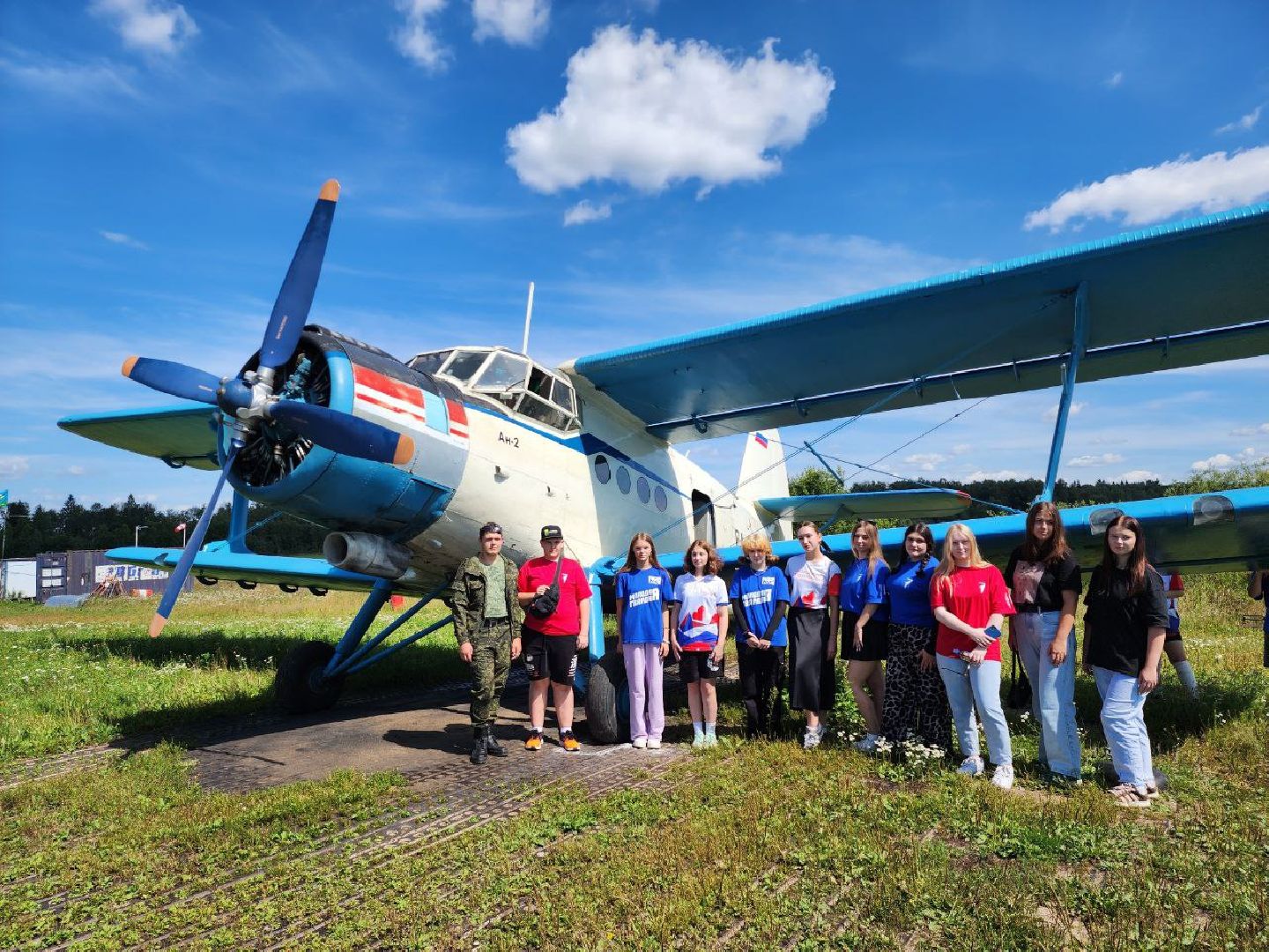 можайск, можайский городской округ, подмосковье, день парашютиста, активисты, экскурсия, рузский городской округ, аэродром, парашютный спорт,