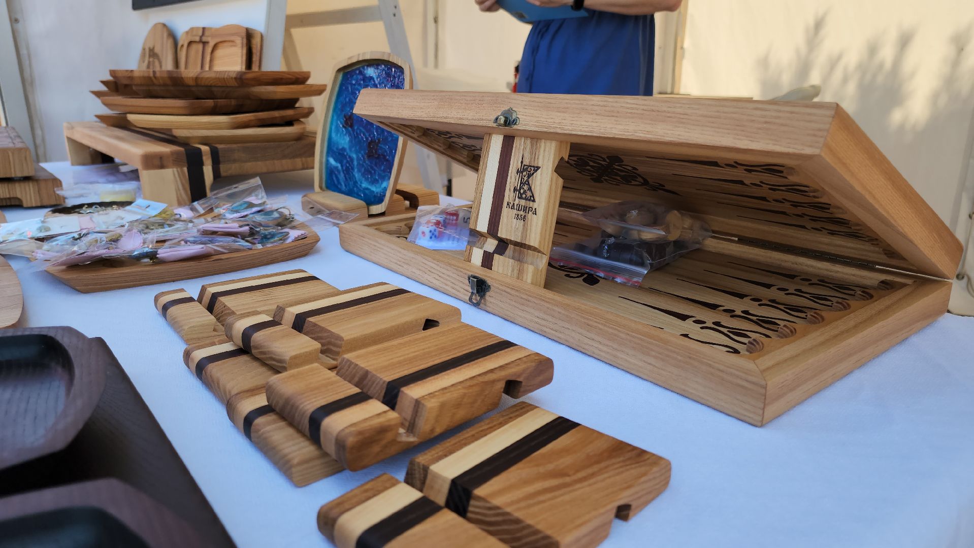 кашира, день города, ярмарка, гофрон, тепофол, черкизово, деревянная сова, банты, украшения, живая статуя,