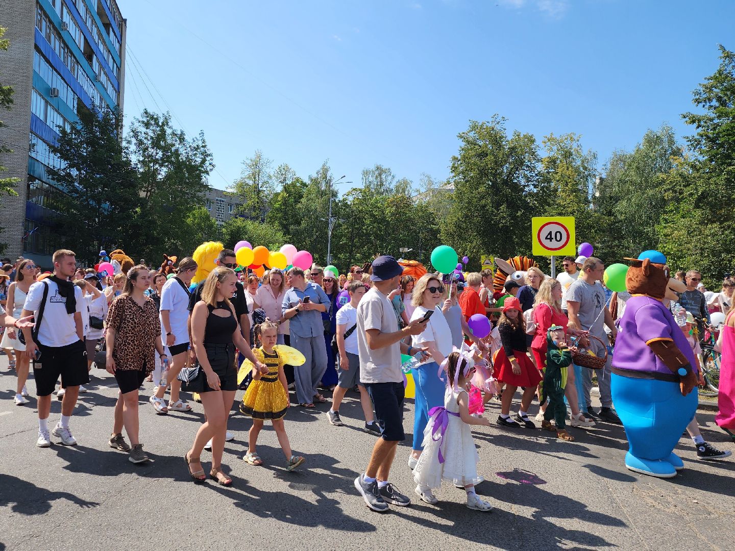 Дубна, Герои мультфильмов, Карнавал, Костюмы, Дети, День города,