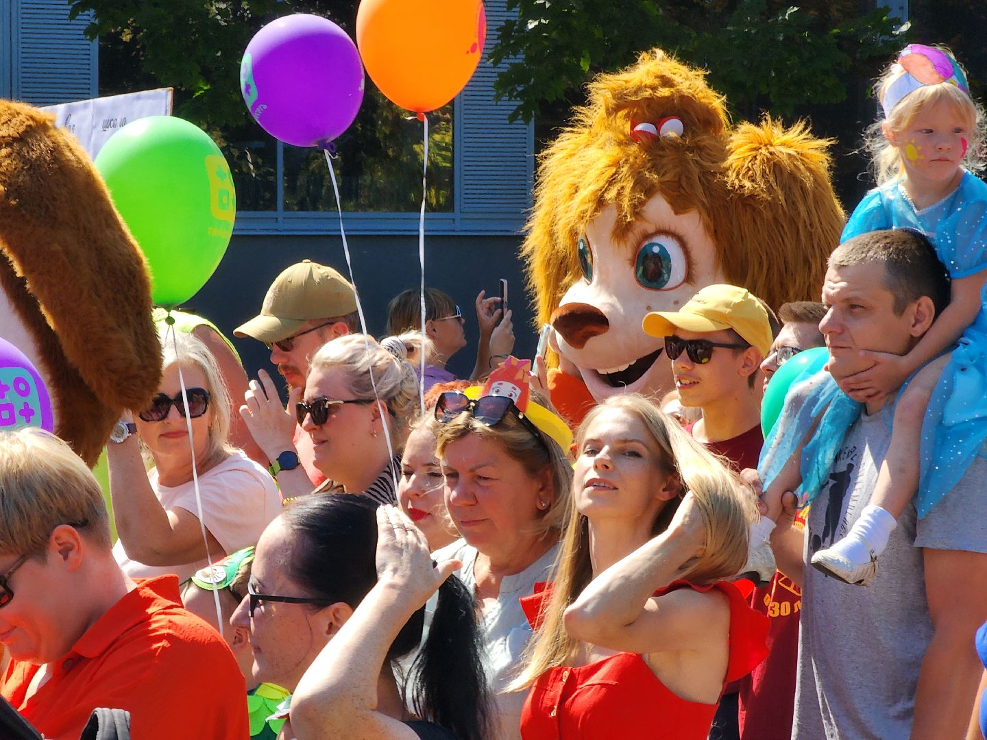 Дубна, Герои мультфильмов, Карнавал, Костюмы, Дети, День города,