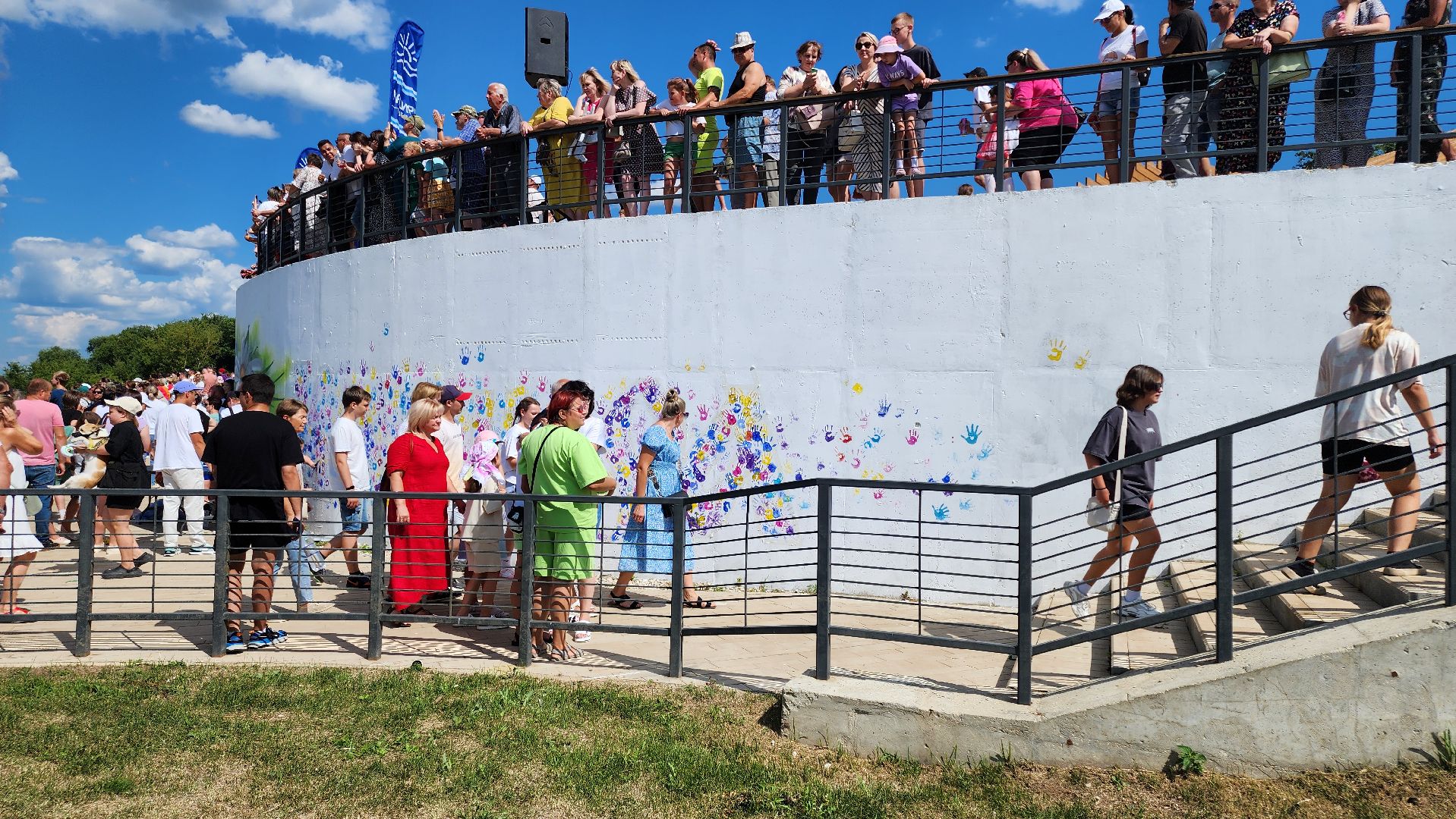 кашира, набережная оки, день города, граффити, акриловая краска, лак,