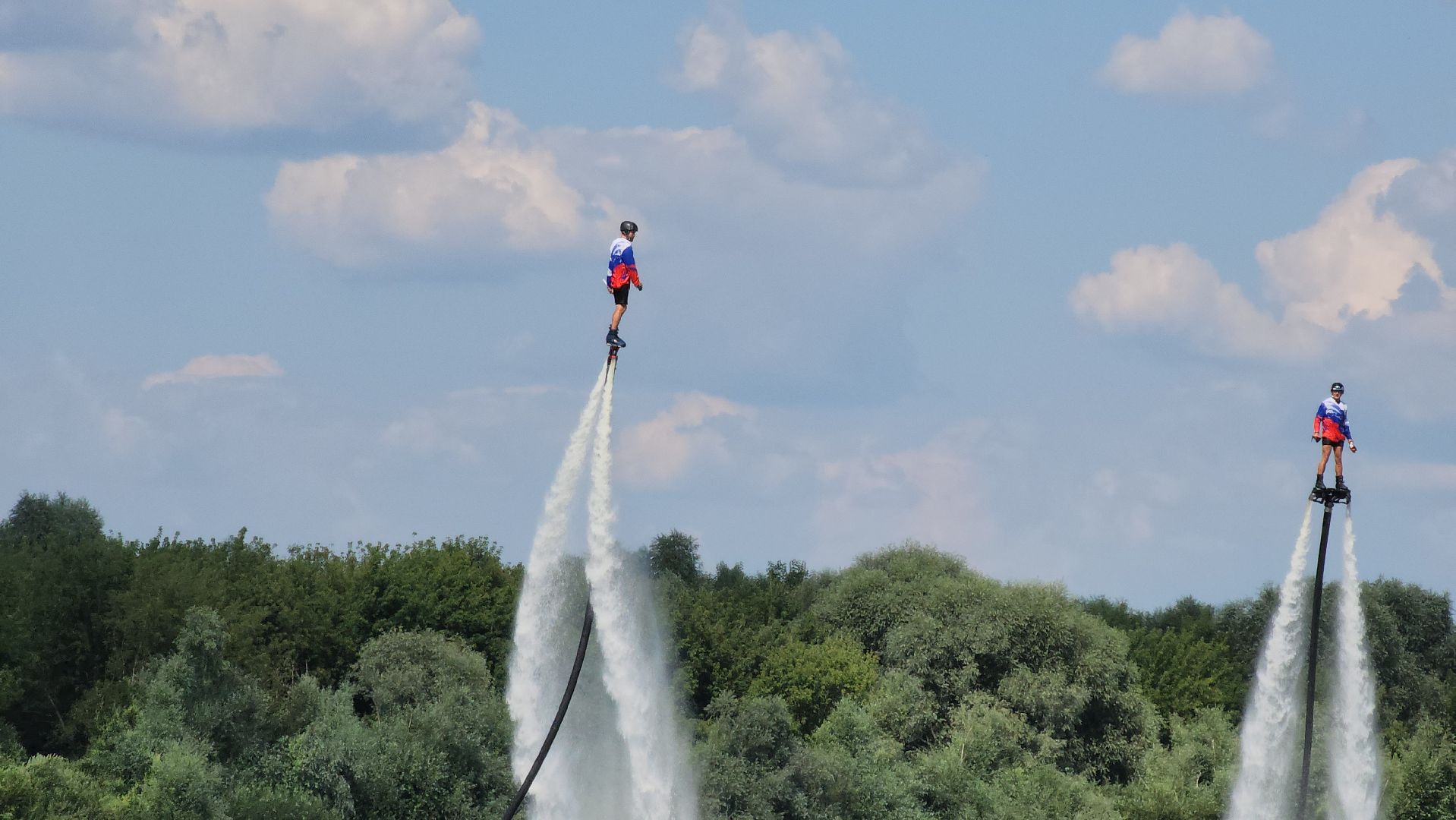 кашира, набережная оки, день города, флайборд, водное шоу, дымовые шашки, флаги,