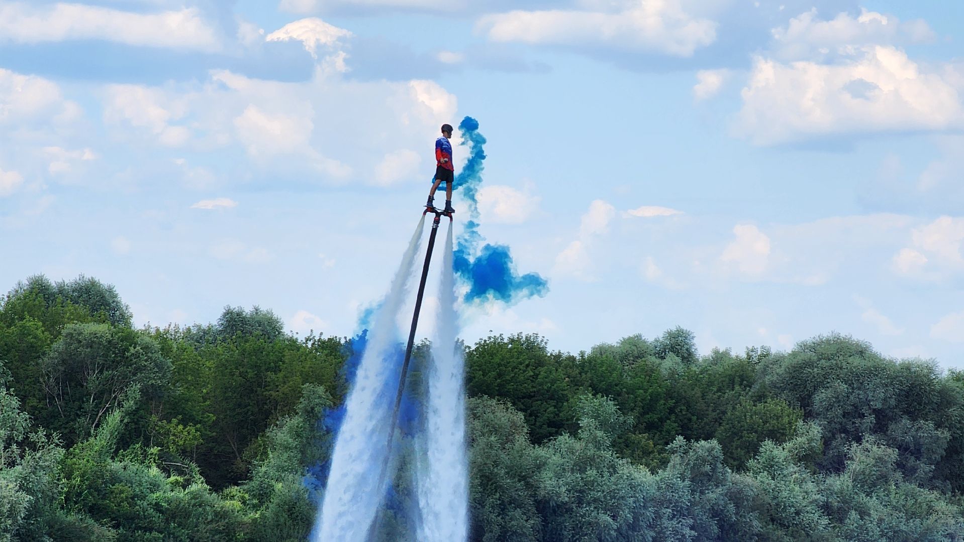 кашира, набережная оки, день города, флайборд, водное шоу, дымовые шашки, флаги,