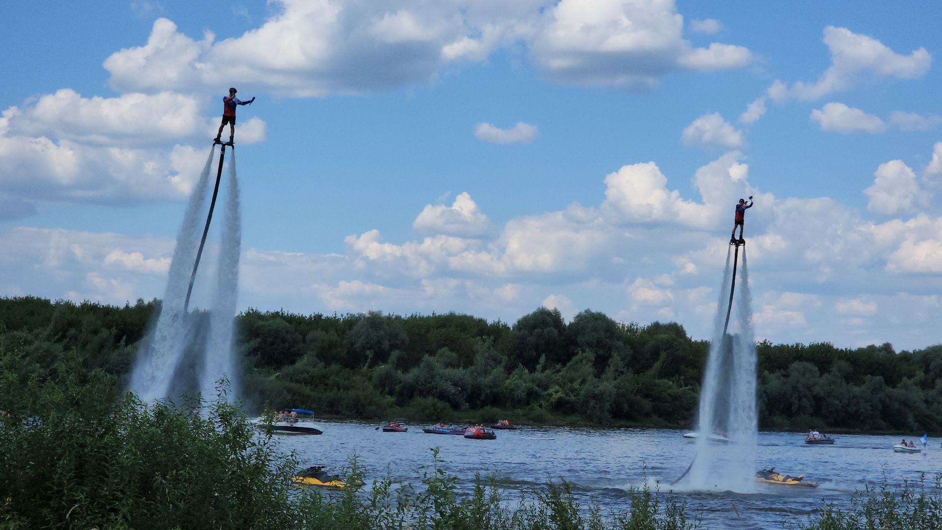 кашира, набережная оки, день города, флайборд, водное шоу, дымовые шашки, флаги,