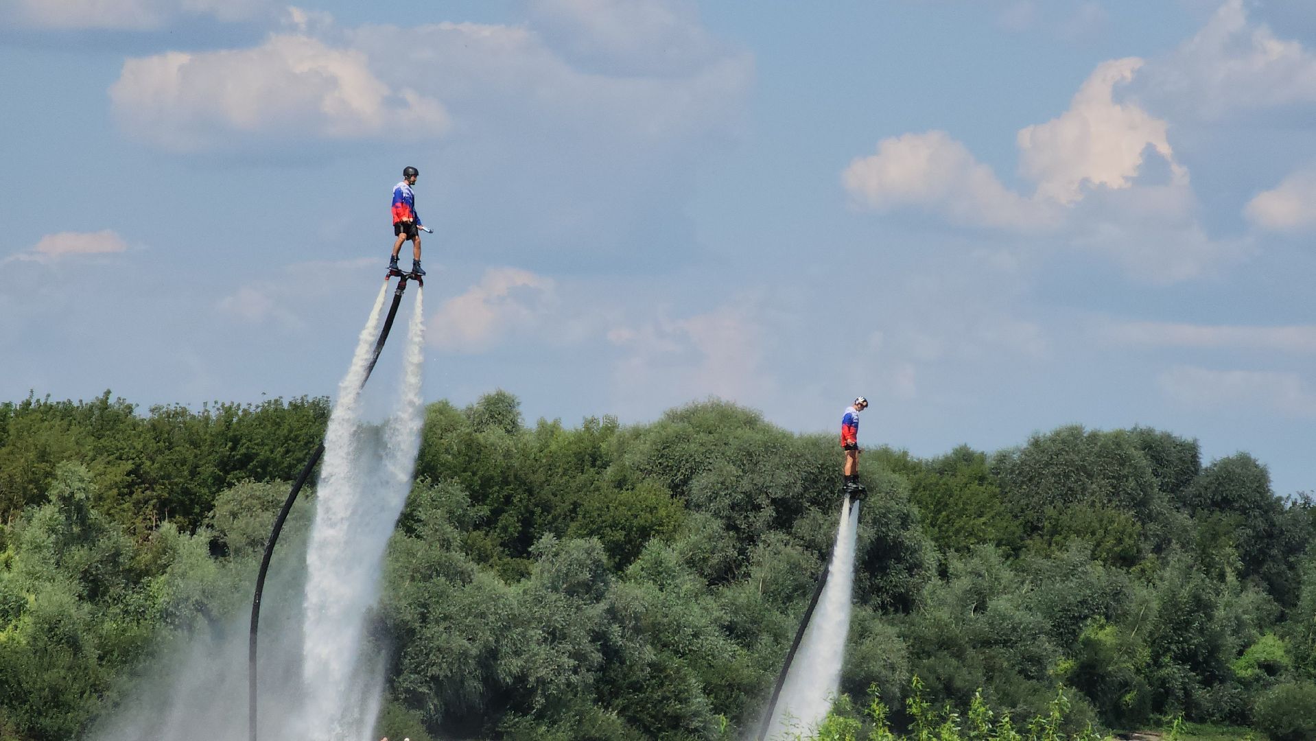 кашира, набережная оки, день города, флайборд, водное шоу, дымовые шашки, флаги,
