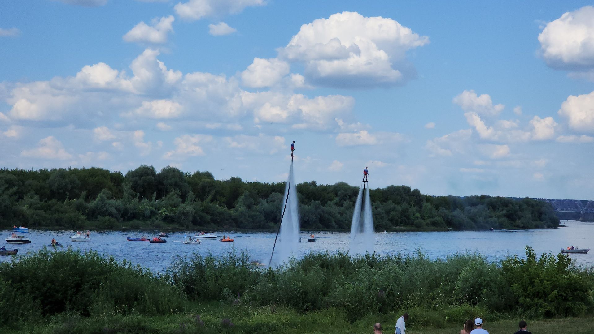 кашира, набережная оки, день города, флайборд, водное шоу, дымовые шашки, флаги,