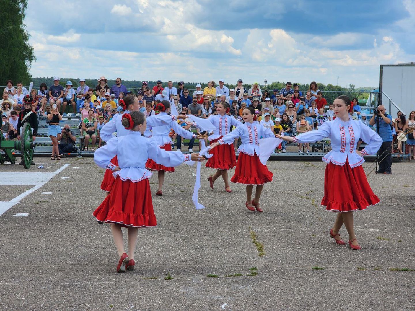 можайск, можайский городской округ, подмосковье, бородинское поле, фестиваль, живые шахматы, реконструкторы, шахматная партия, игра в шахматы,