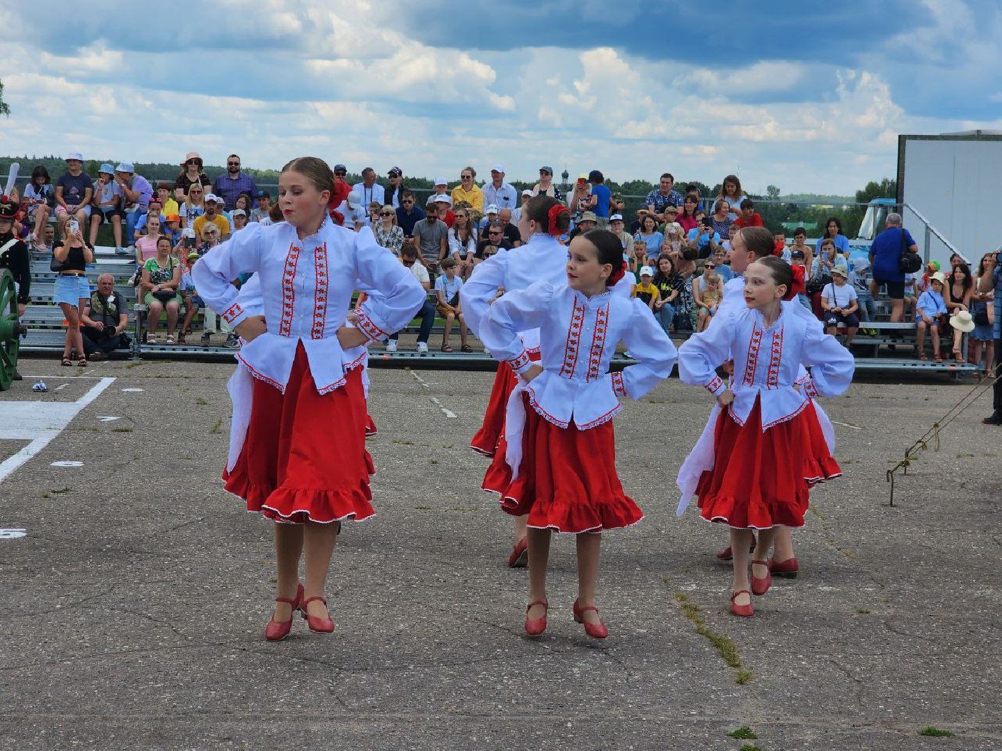 можайск, можайский городской округ, подмосковье, бородинское поле, фестиваль, живые шахматы, реконструкторы, шахматная партия, игра в шахматы,