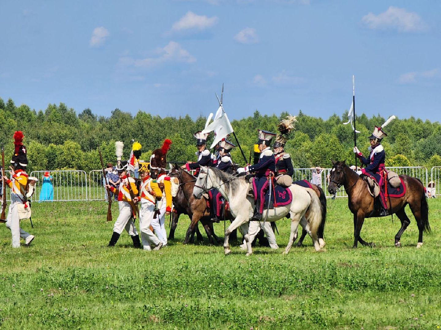 военно-историческая реконструкция, можайск, можайский городской округ, подмосковье, реконструкторы, артиллерийский бой, история, Денис Давыдов, генерал Денис Давыдов, фестиваль, память, Военно-исторический фестиваль,