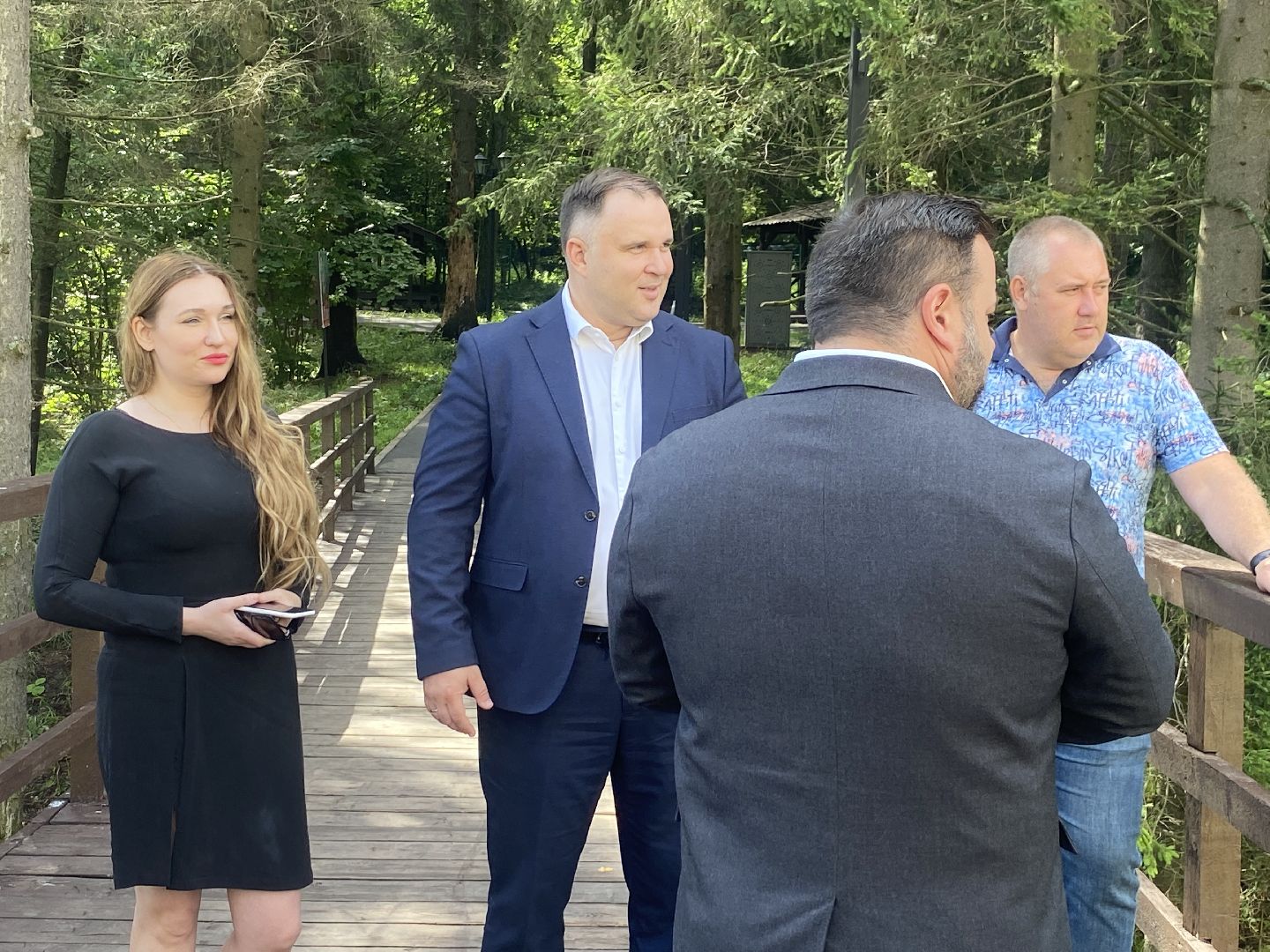 река Загза Власиха, верхнее озеро во власихе, благоустройство набережной, очистка озера во Власихе, обращения жителей,