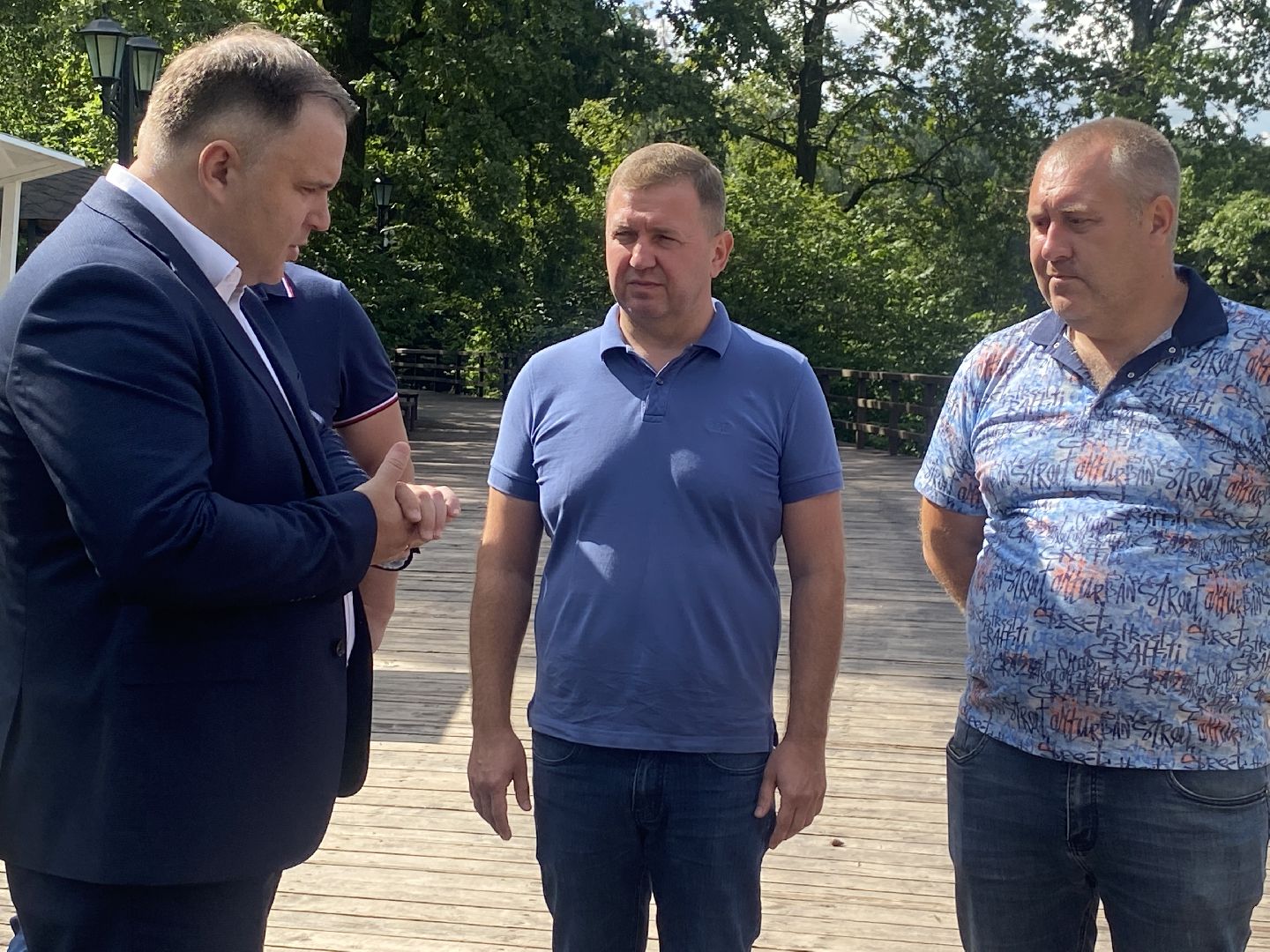 река Загза Власиха, верхнее озеро во власихе, благоустройство набережной, очистка озера во Власихе, обращения жителей,