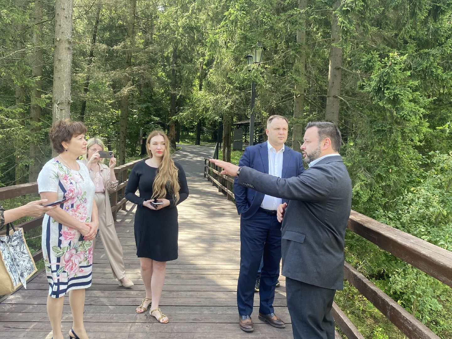 река Загза Власиха, верхнее озеро во власихе, благоустройство набережной, очистка озера во Власихе, обращения жителей,