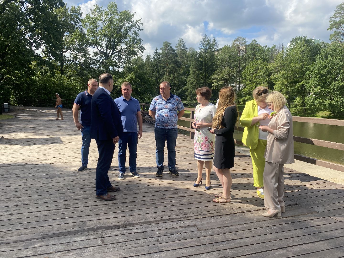 река Загза Власиха, верхнее озеро во власихе, благоустройство набережной, очистка озера во Власихе, обращения жителей,