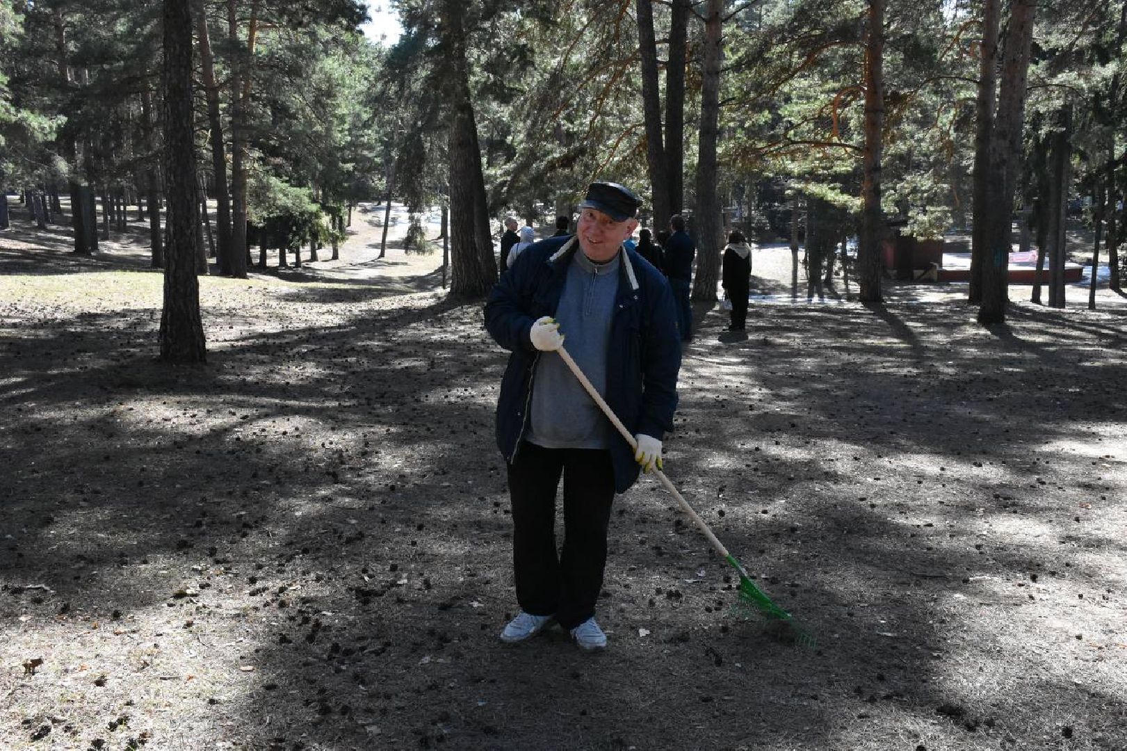 субботник, первый, парк, вечный, огонь, сквер, уборка