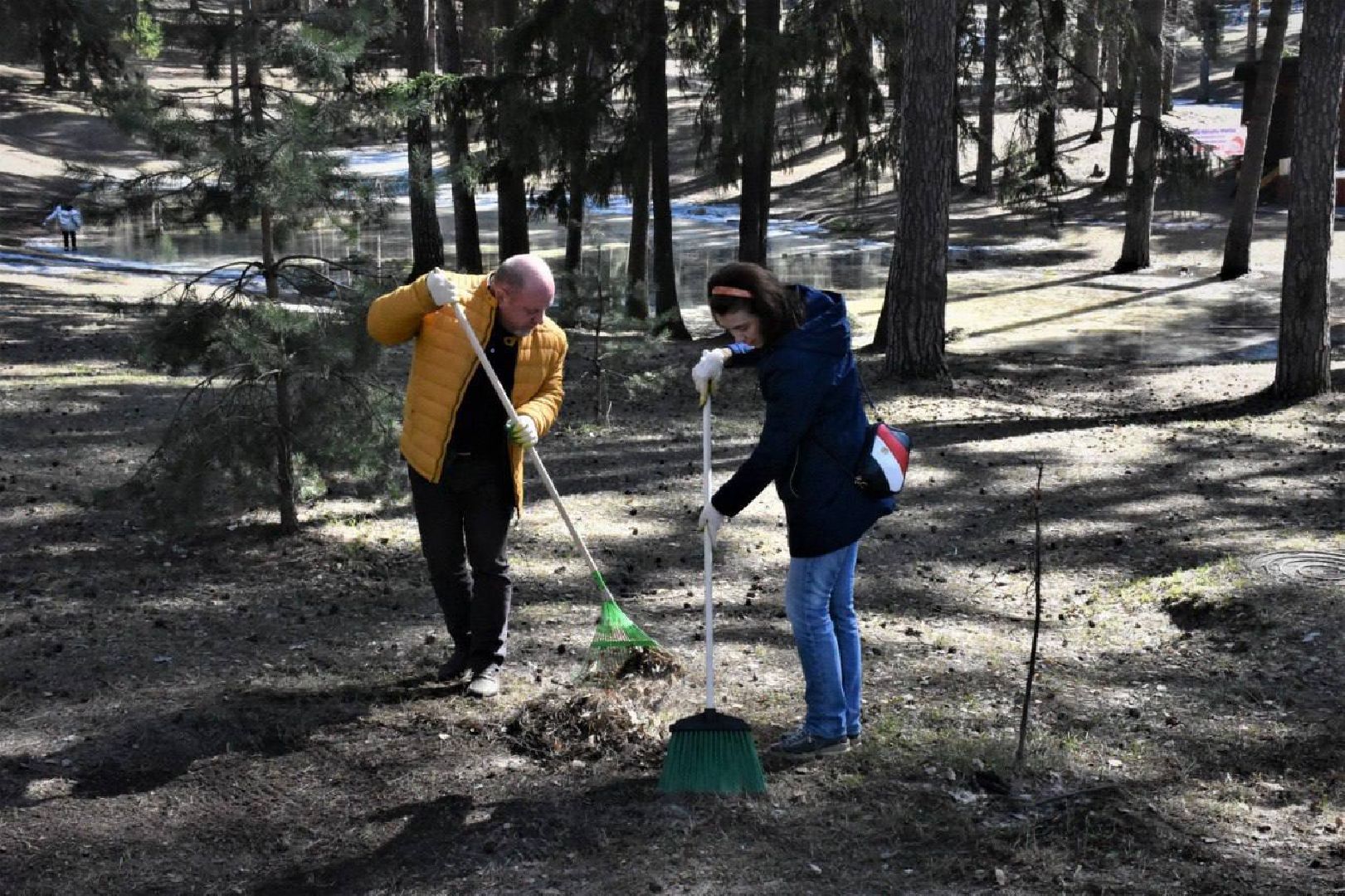 субботник, первый, парк, вечный, огонь, сквер, уборка
