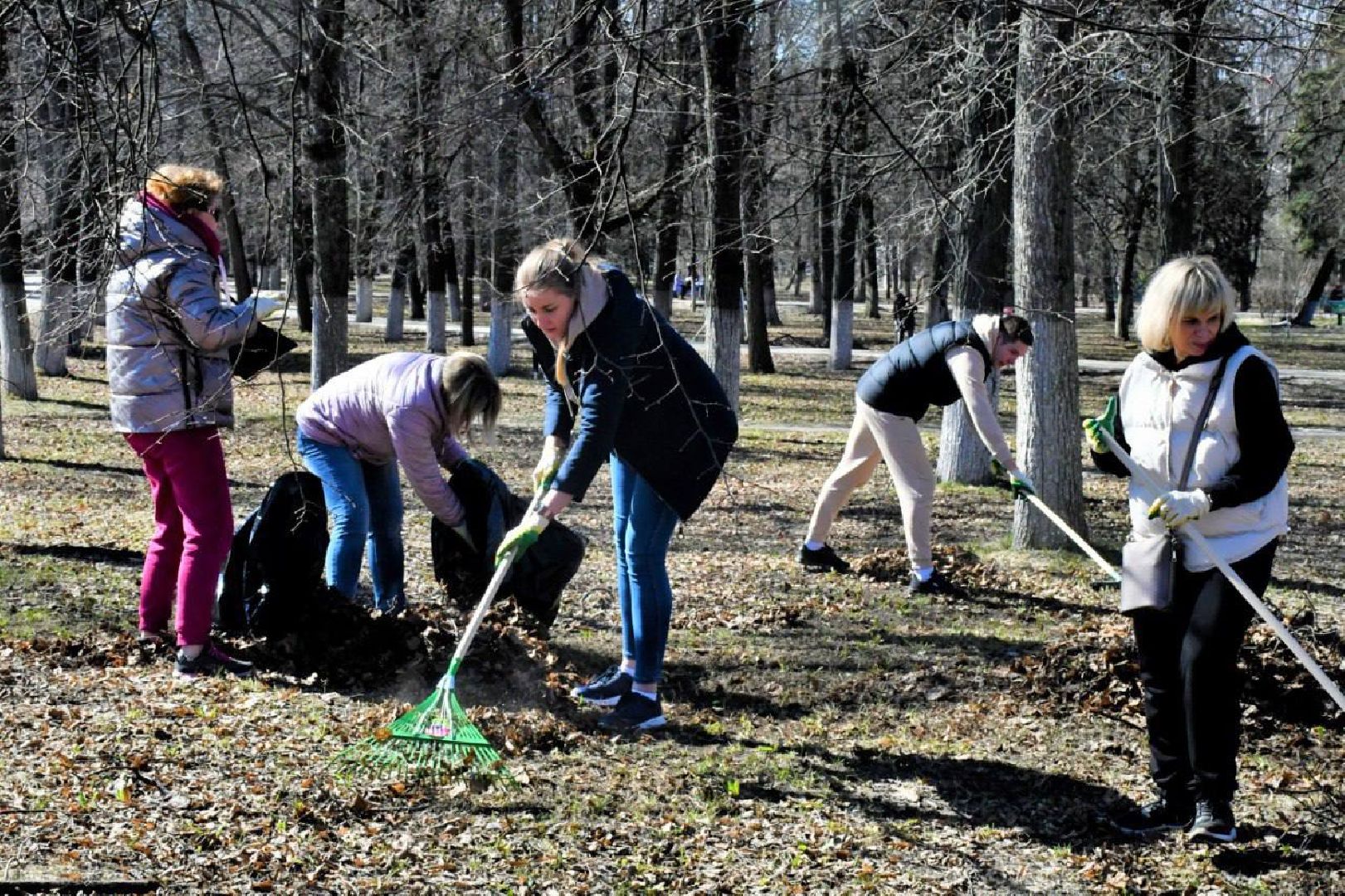 субботник, первый, парк, вечный, огонь, сквер, уборка