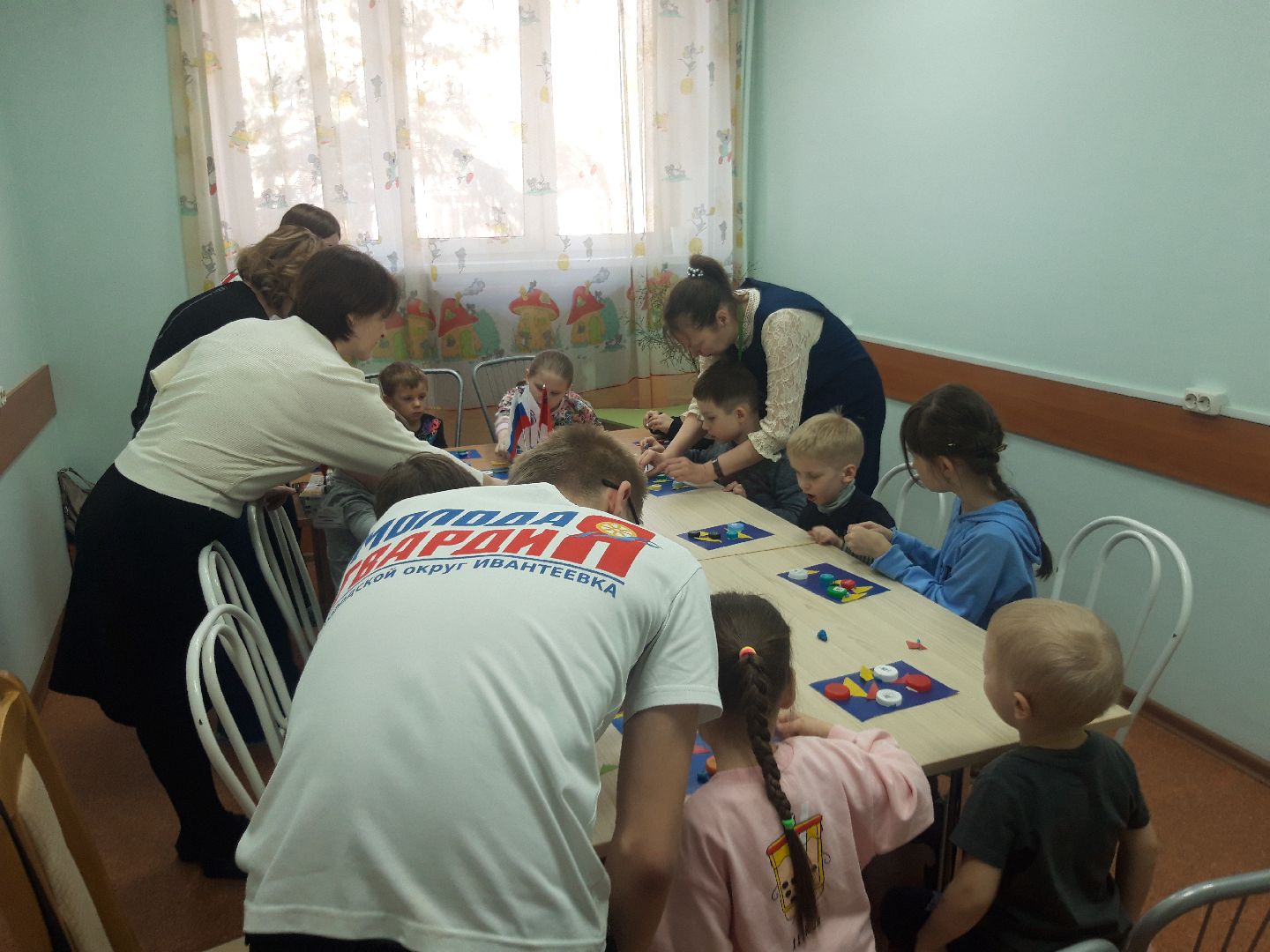 волонтеры, дети,