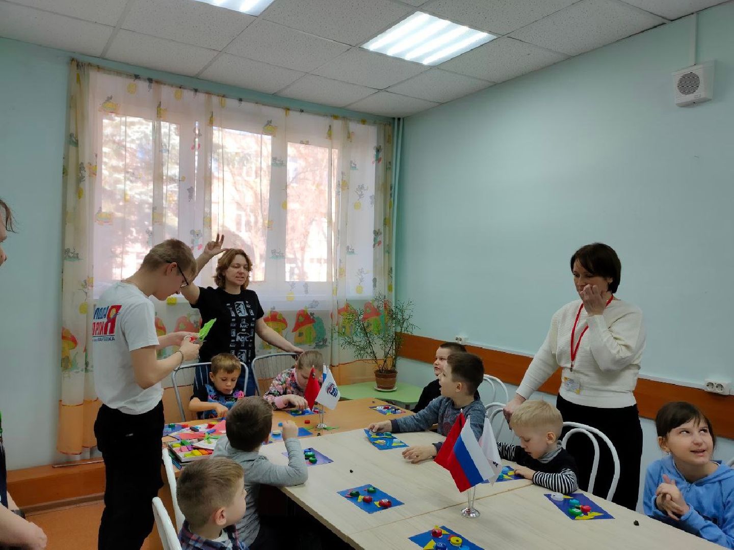 волонтеры, дети,