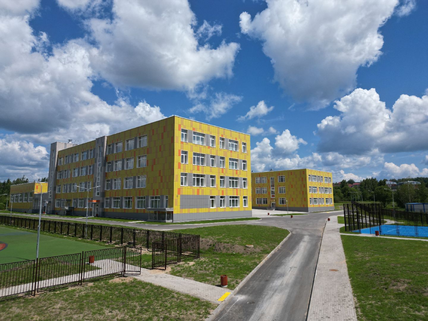 видео с коптера, школа, дмитров,