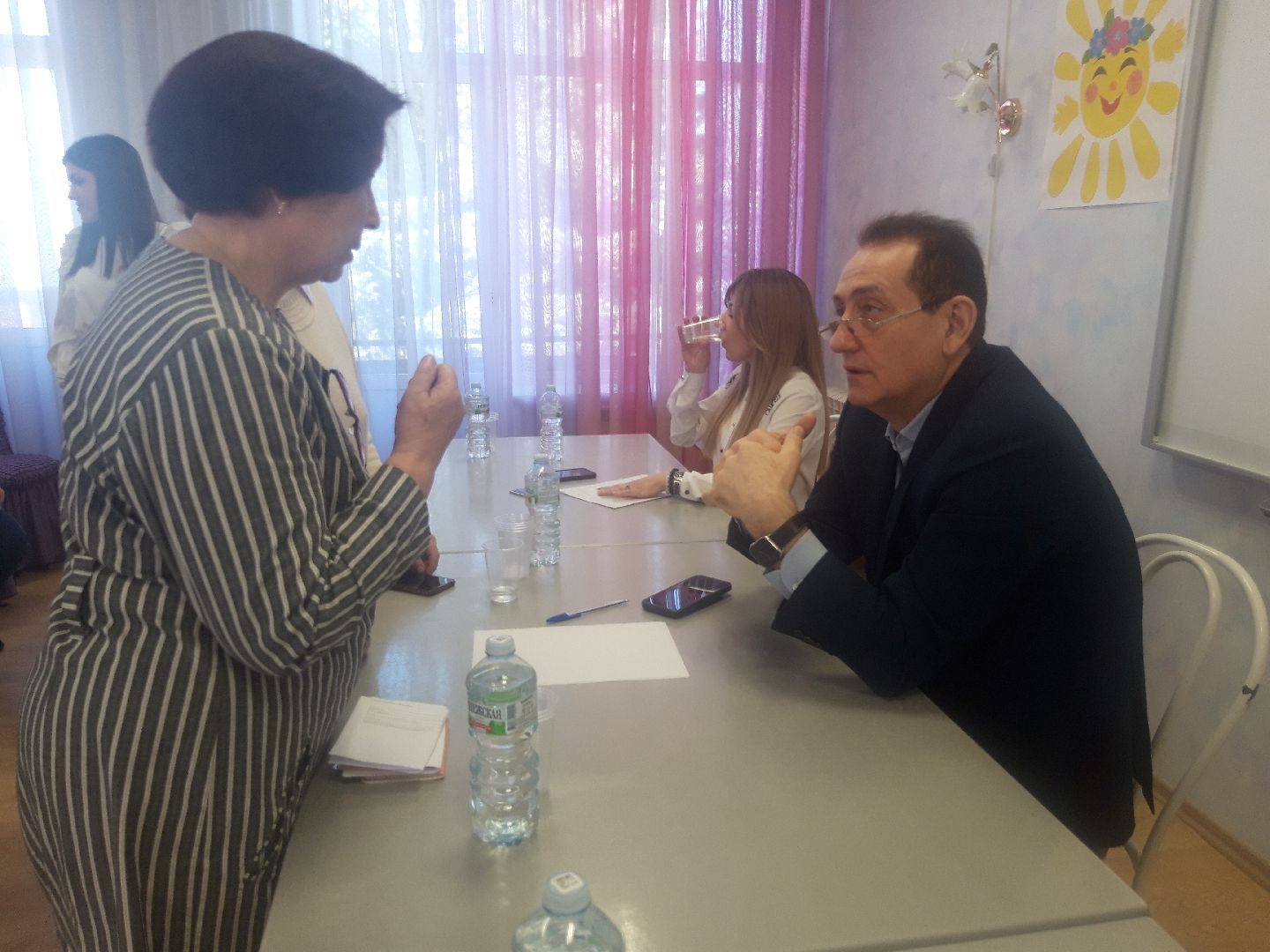 помощь людям, доброе дело,