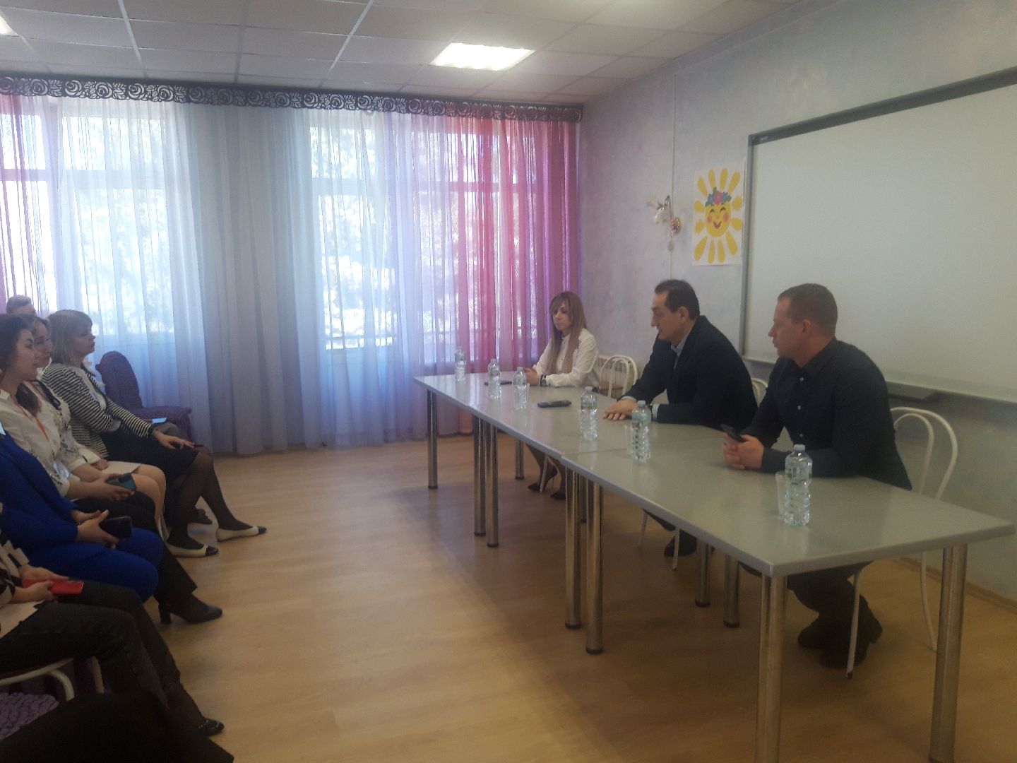 помощь людям, доброе дело,