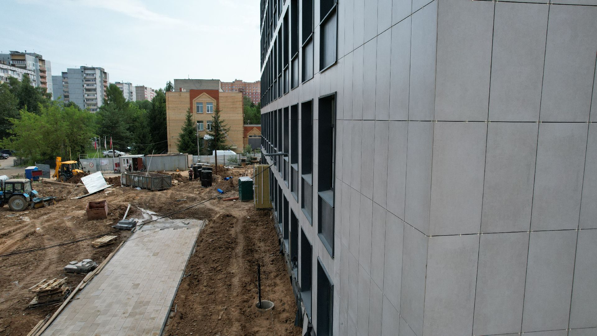 видео с коптера, строительство, медицина, поликлиника,