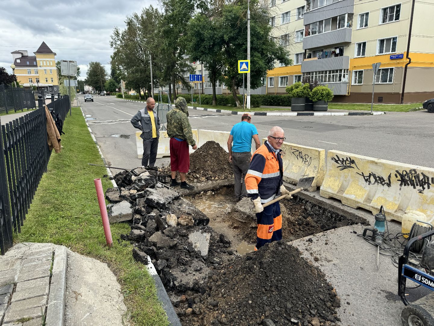 шаховская, ремонт, коммунальная служба, канализационные колодцы,