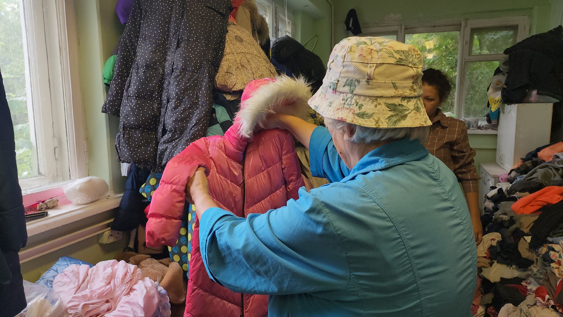 кашира, ожерелье, социальный склад, благотворительность, волонтеры, одежда, обувь,