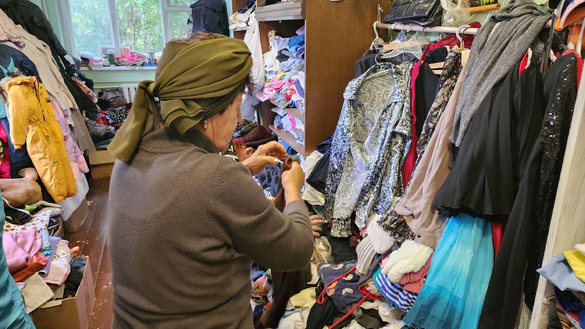 кашира, ожерелье, социальный склад, благотворительность, волонтеры, одежда, обувь,