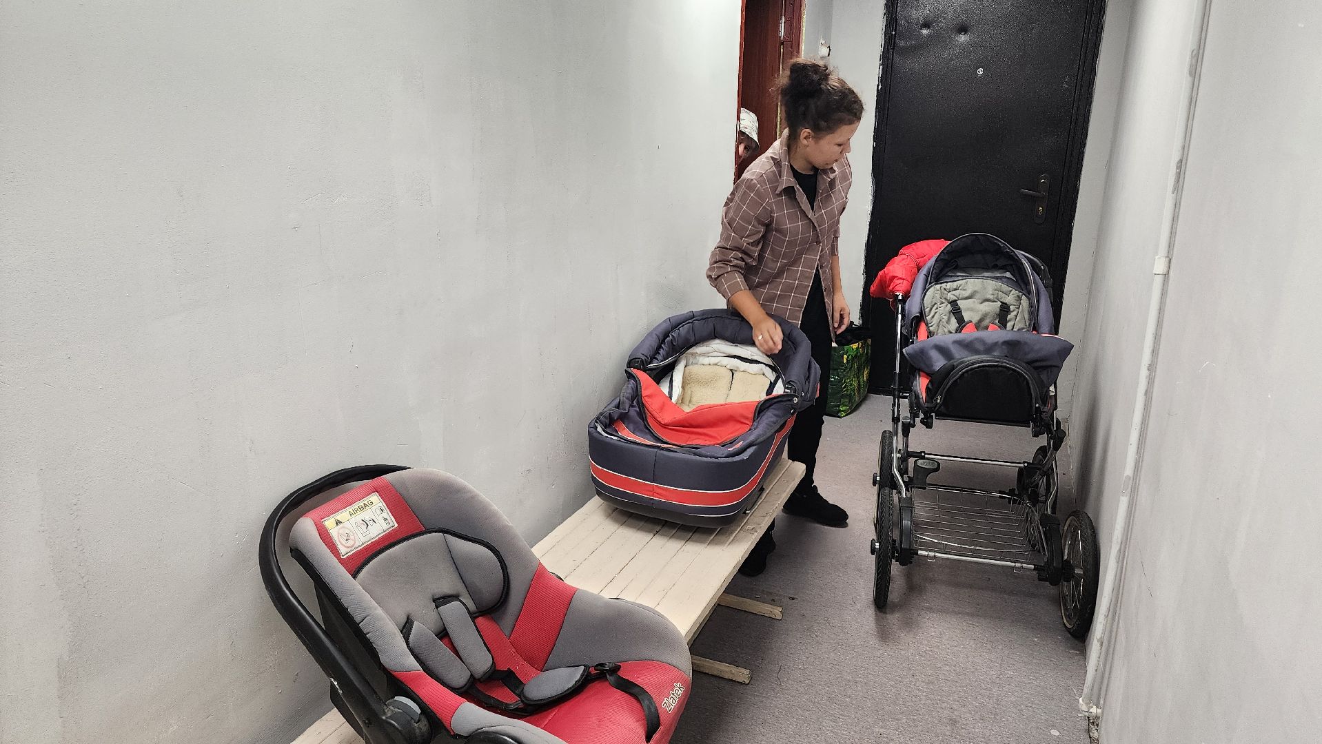 кашира, ожерелье, социальный склад, благотворительность, волонтеры, одежда, обувь,