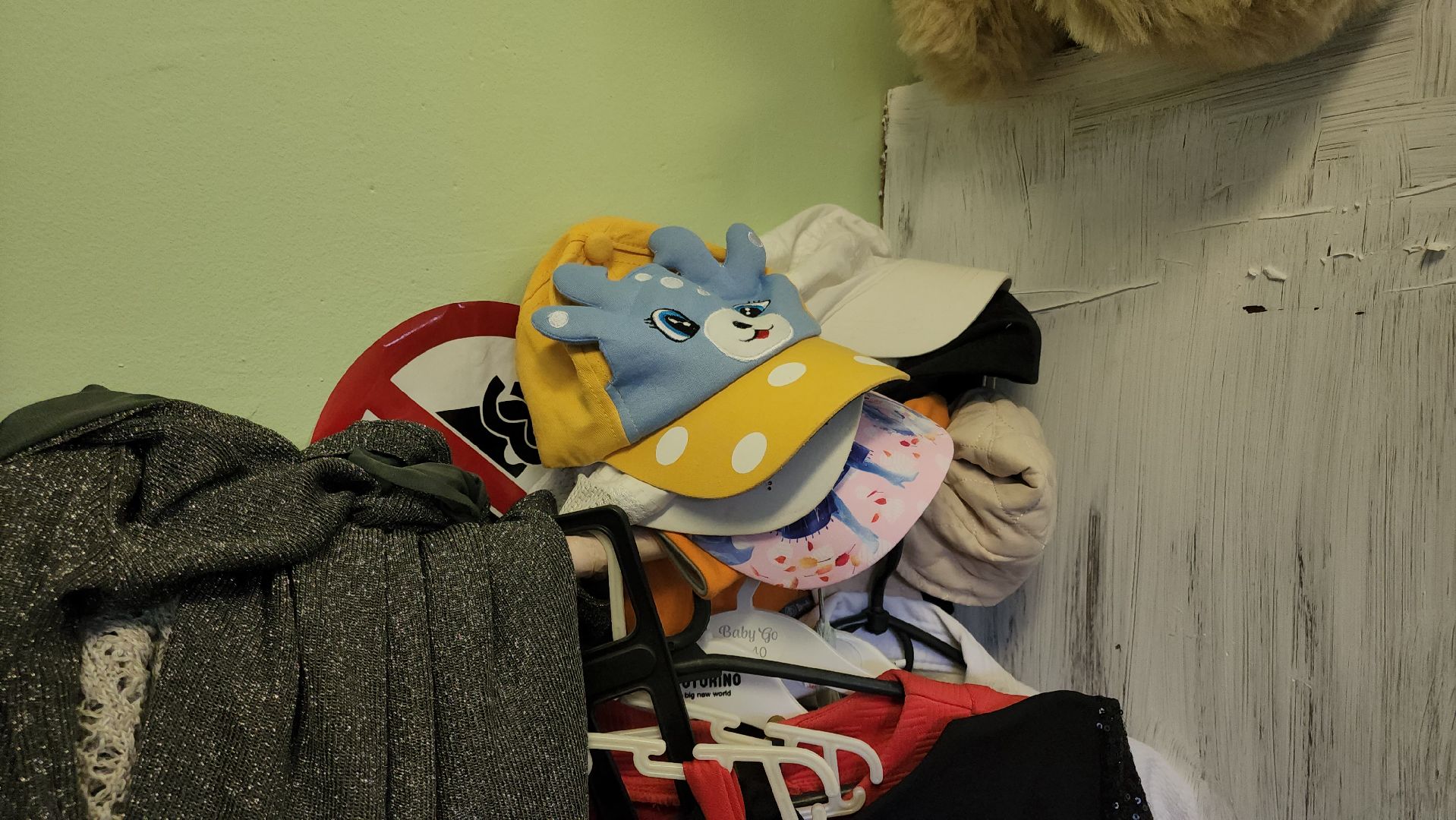 кашира, ожерелье, социальный склад, благотворительность, волонтеры, одежда, обувь,