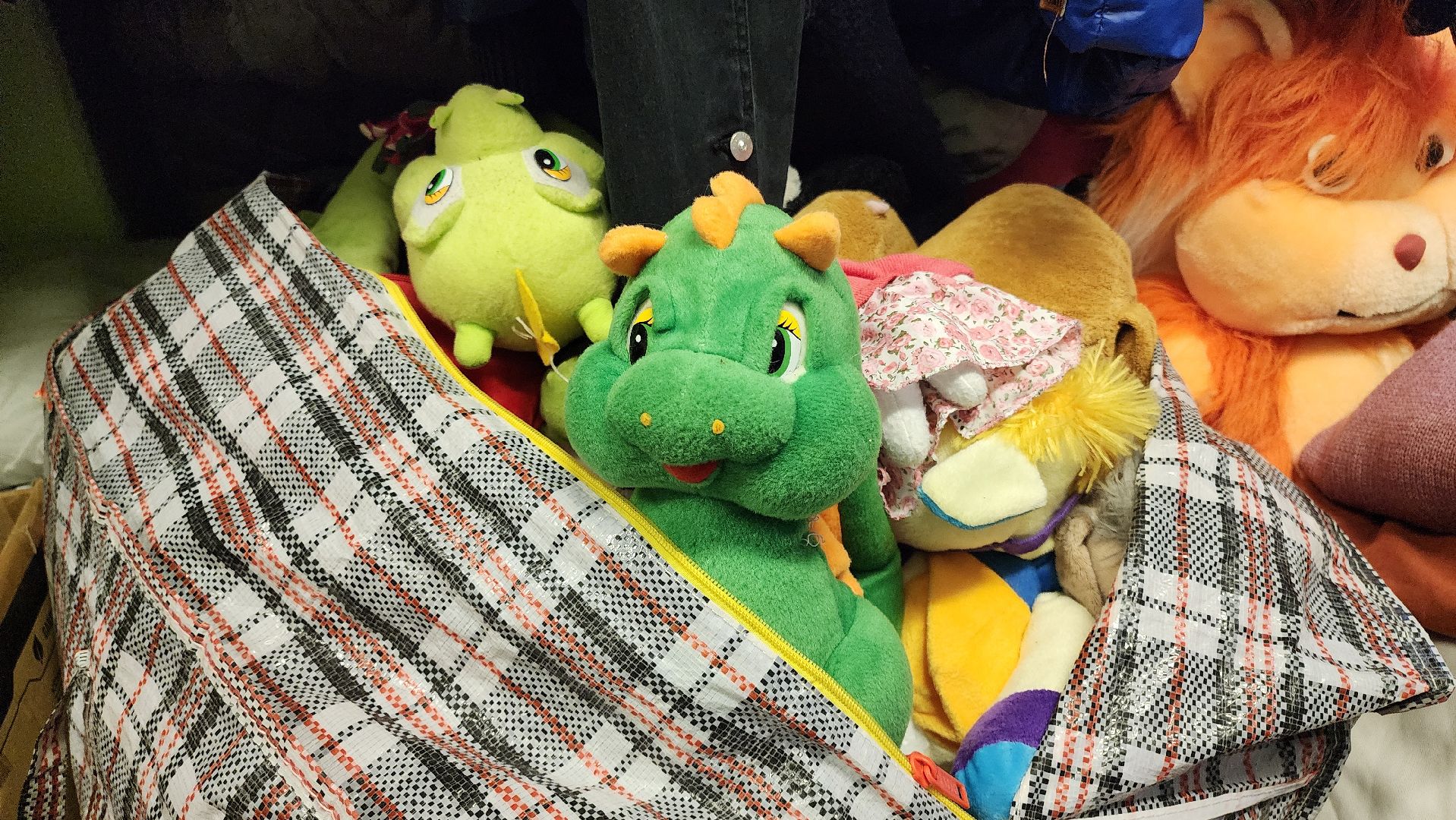 кашира, ожерелье, социальный склад, благотворительность, волонтеры, одежда, обувь,