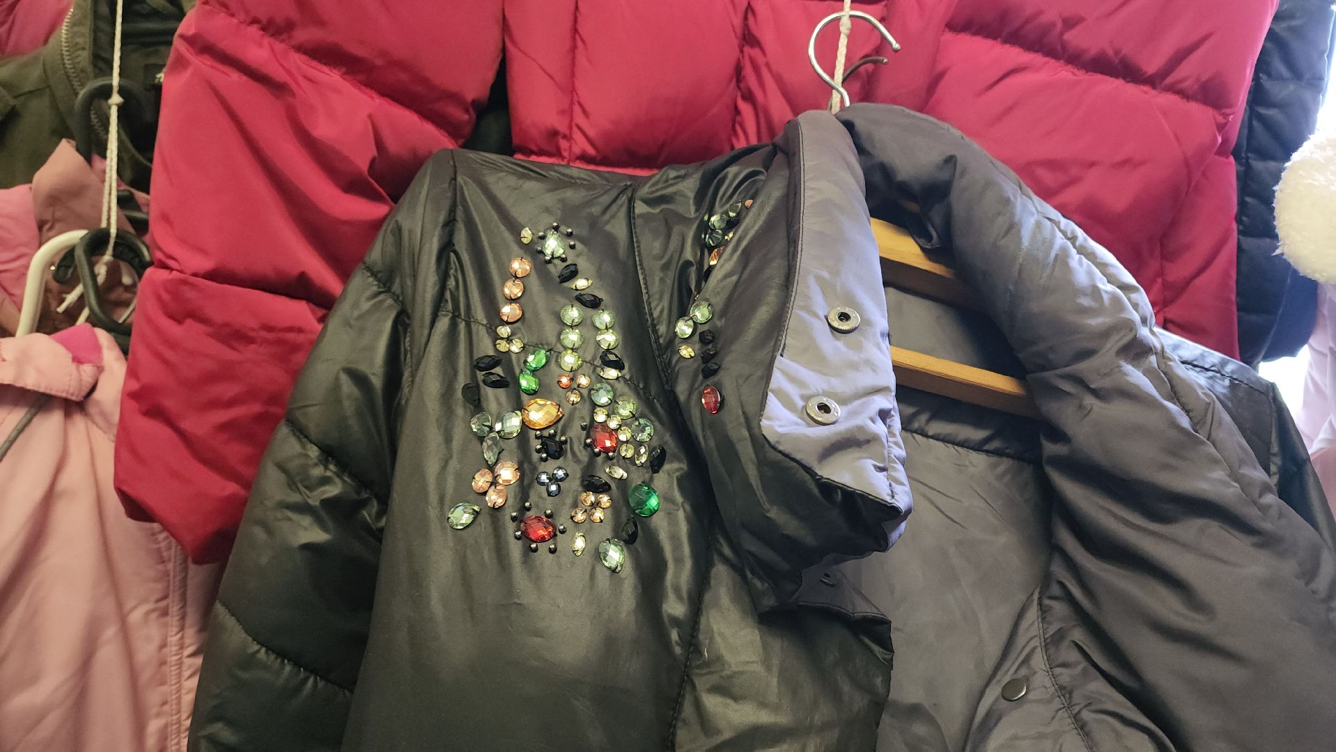 кашира, ожерелье, социальный склад, благотворительность, волонтеры, одежда, обувь,