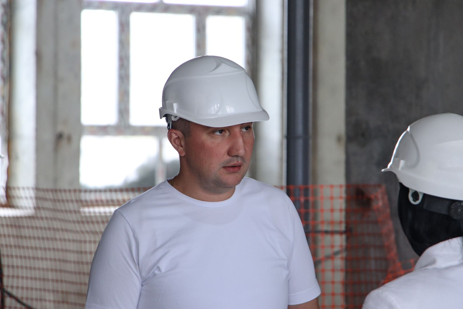 дзержинский, школа 7, реконструкция, андроник пак, ремонт, роман камелев, юлия шабанова, мария лобова,