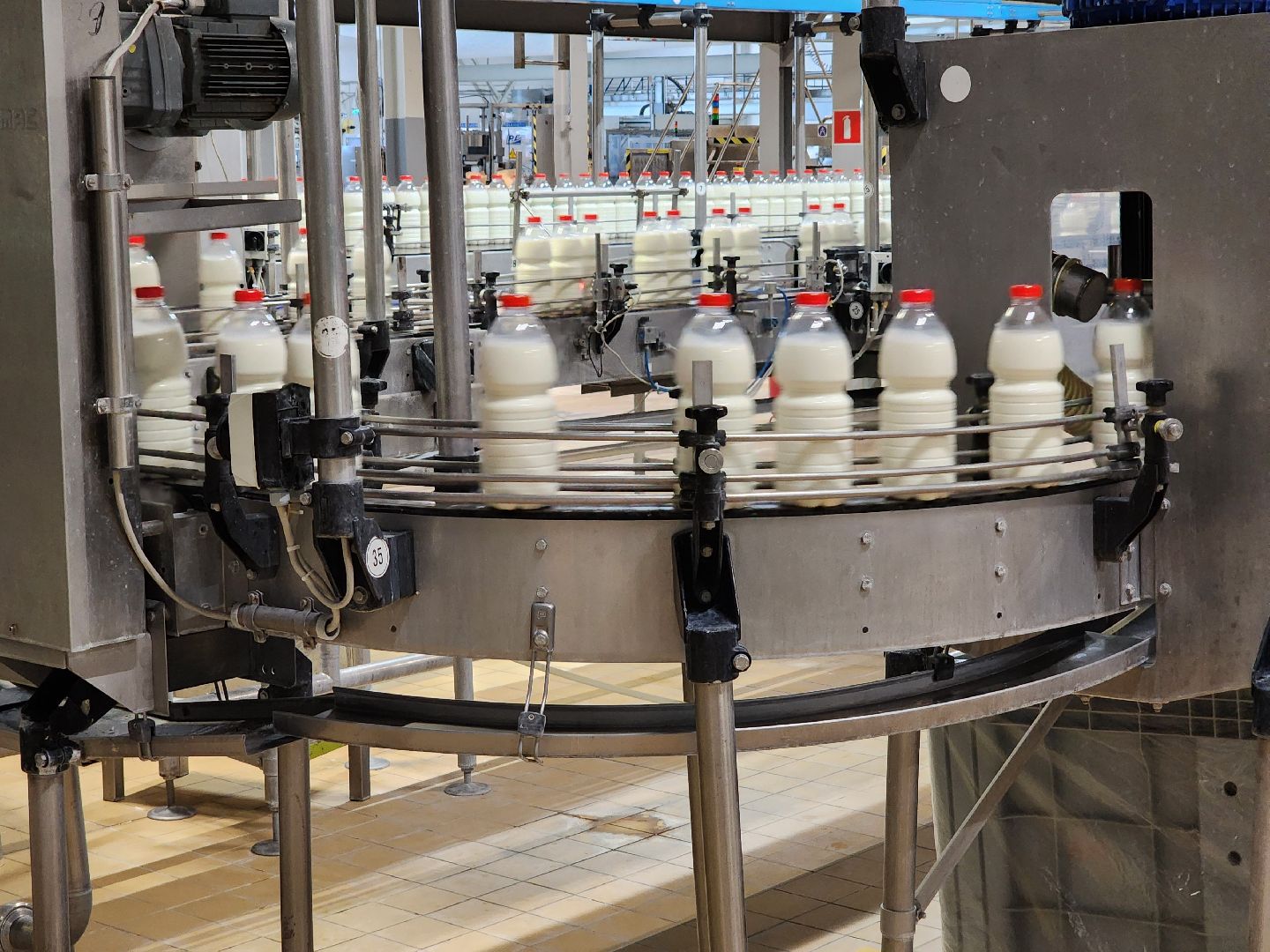 Чехов, поселок Любучаны, молочное предприятие Health and Nutrition, производство молочных продуктов, пилотный завод, испытательная лаборатория, инновации, новинки, прототипы,