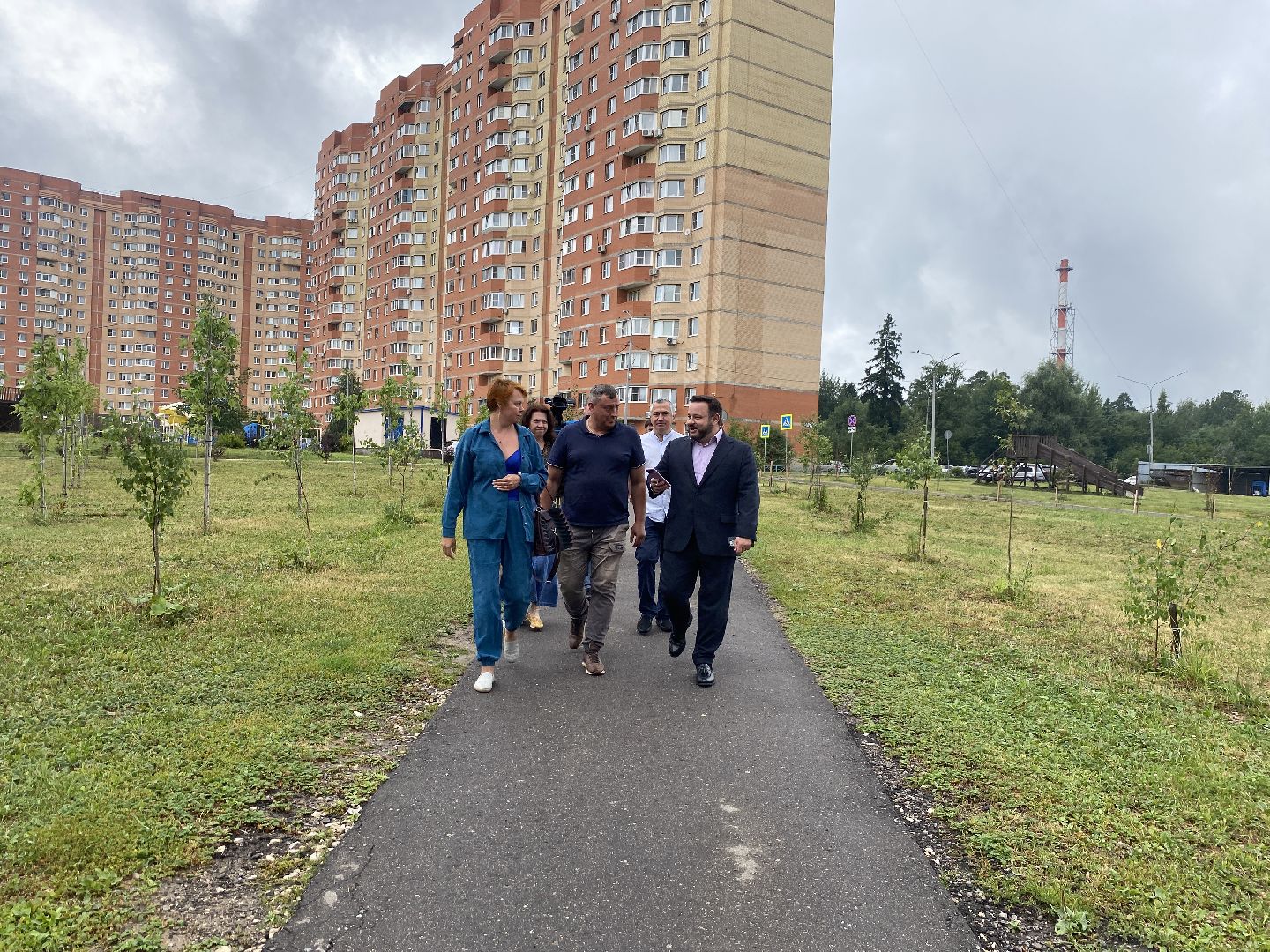 умный переход, проекционный прожектор, безопасность на дорогах, власиха БДД, Власиха Школьный,