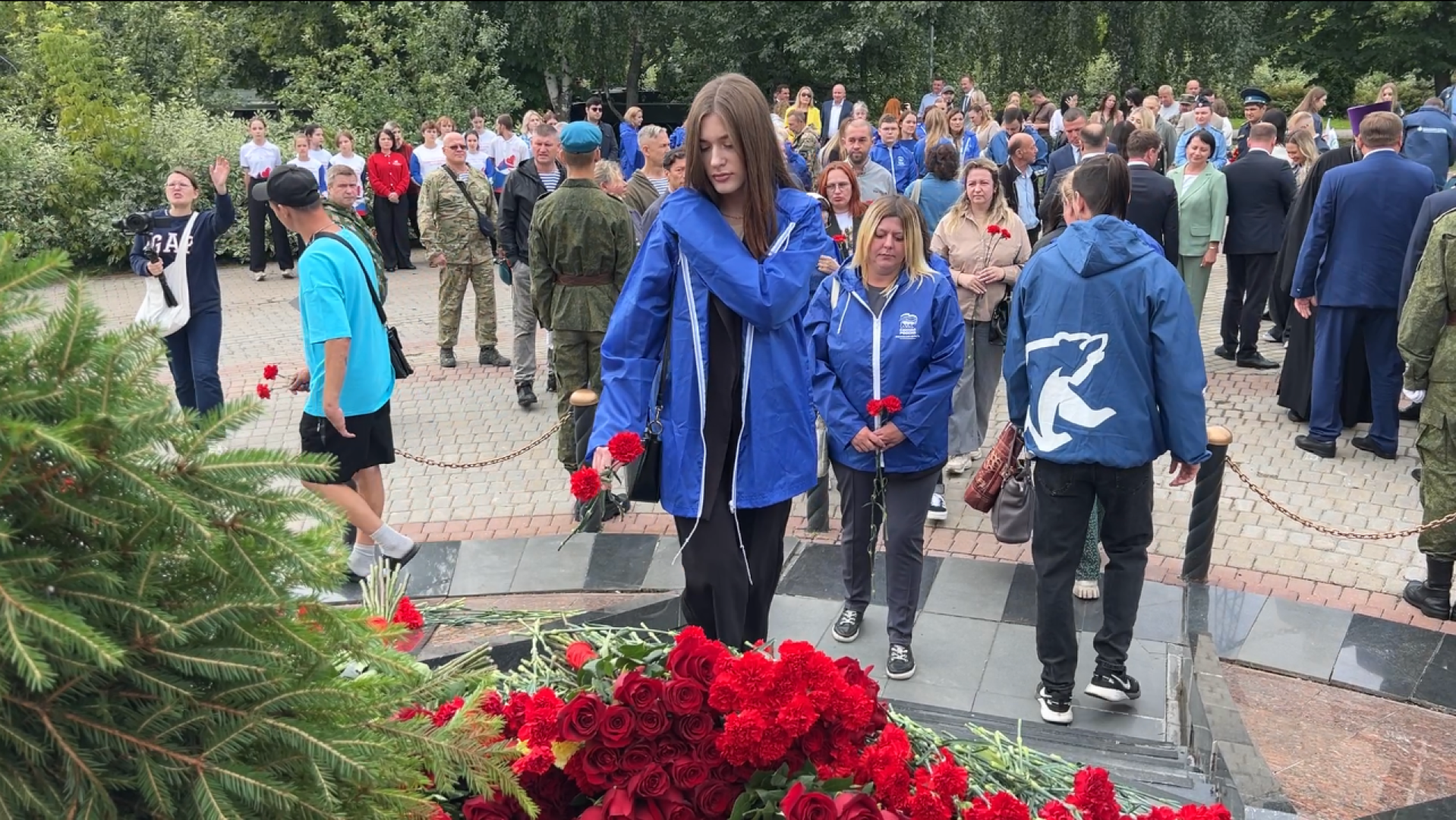 химки, общество, день вдв, возложение цветов,