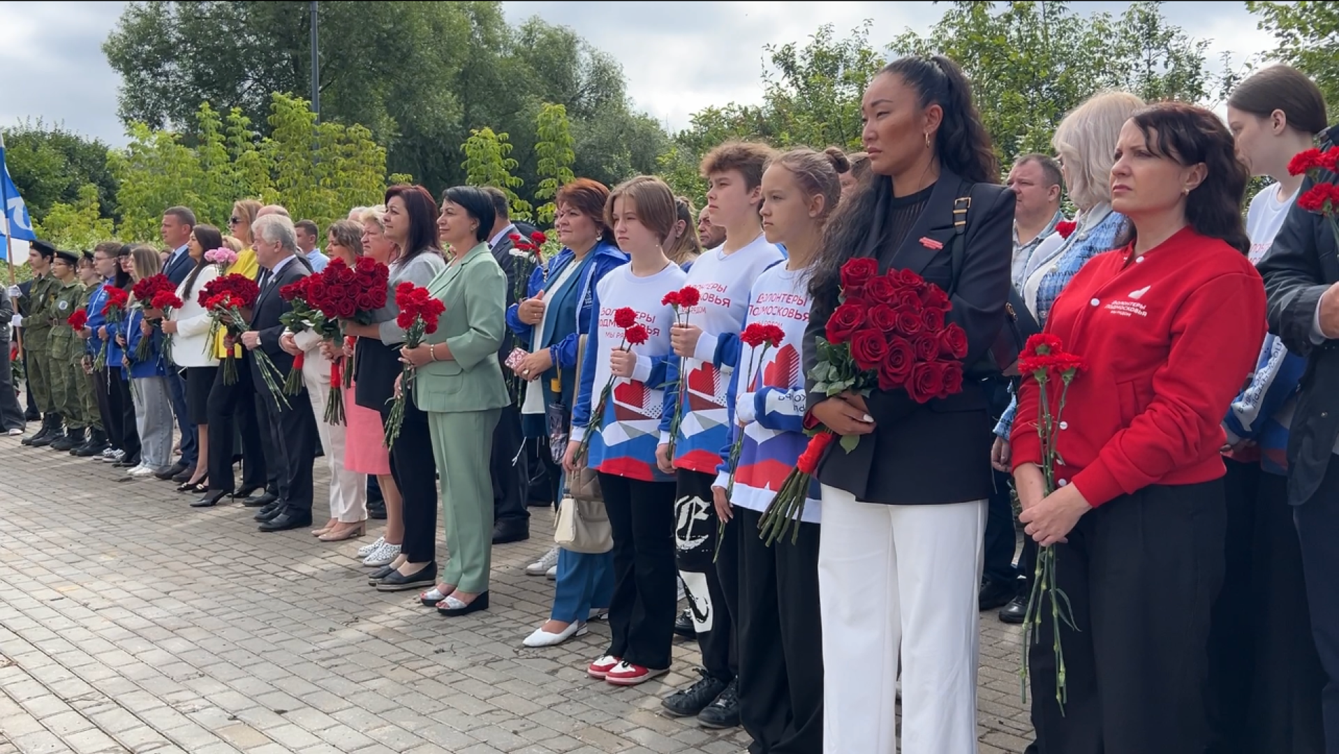 химки, общество, день вдв, возложение цветов,