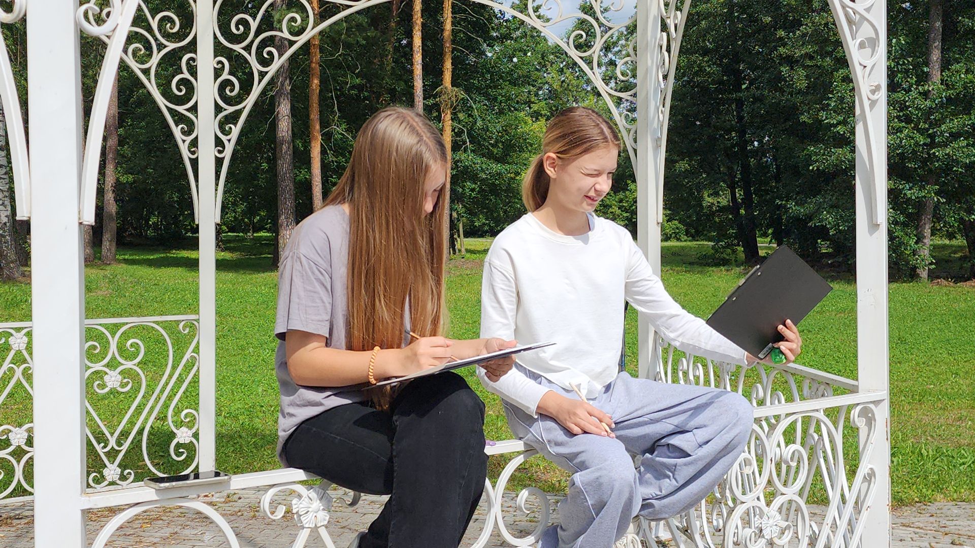 шатура, культурная шатура, пленэр, рисование, рисуют на свежем воздухе,