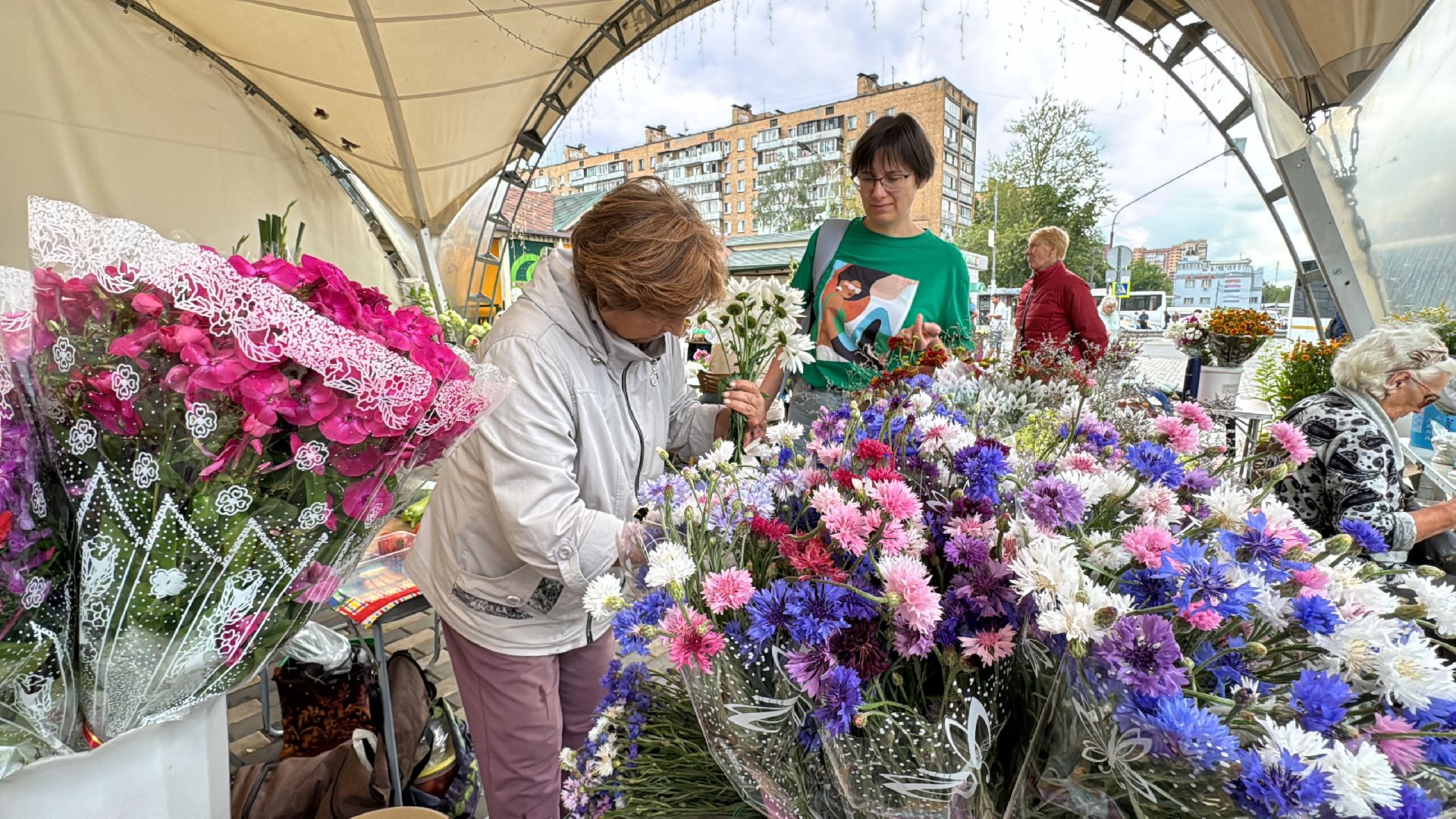 Одинцово, Мини-базарчик, одинцовское подворье,