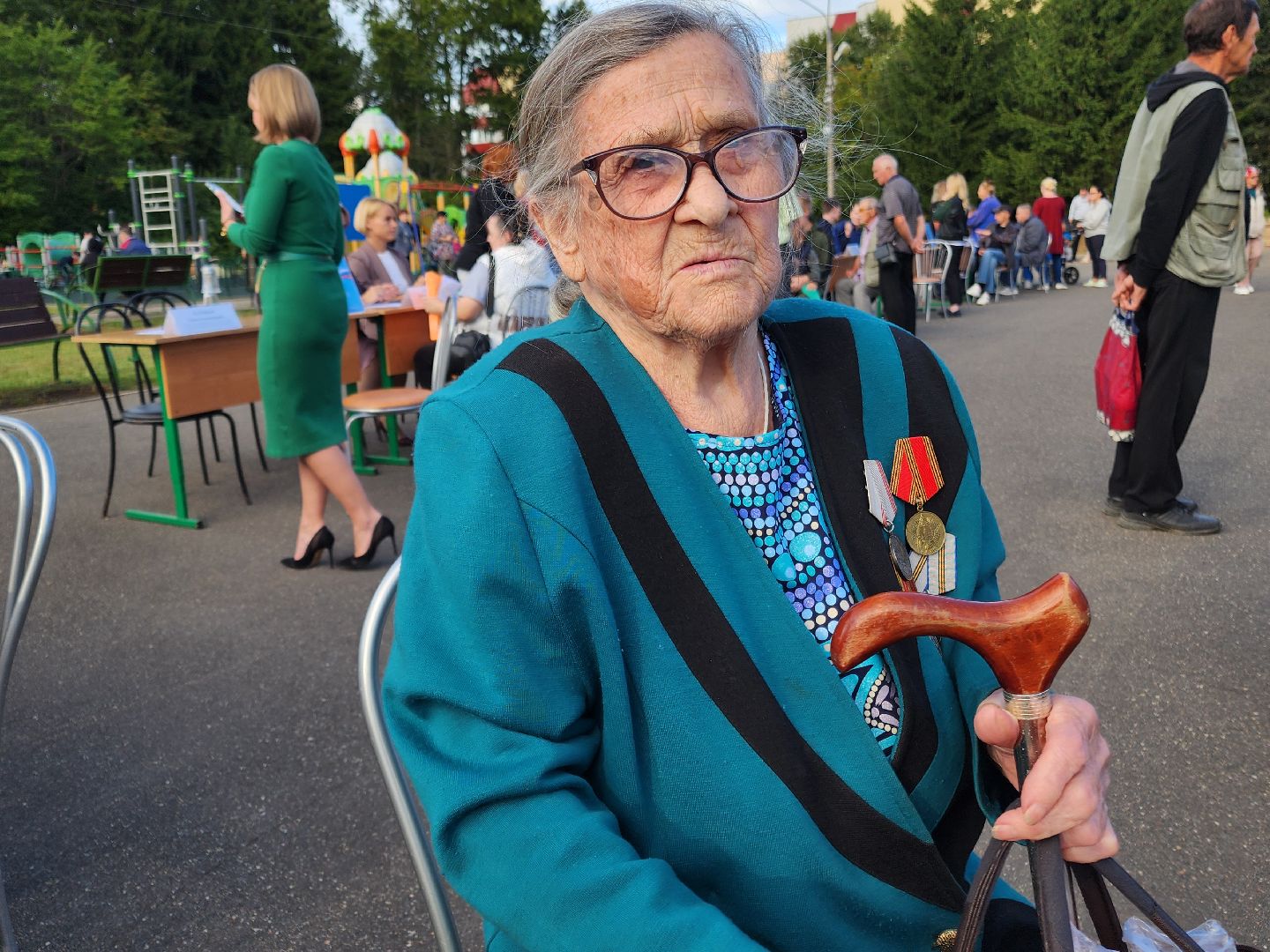 Чехов, село Новый Быт, выездная администрация, встреча с жителями, ветеран труда, льготные лекарства, медицинские услуги, новая больница, глава округа михаил собакин,