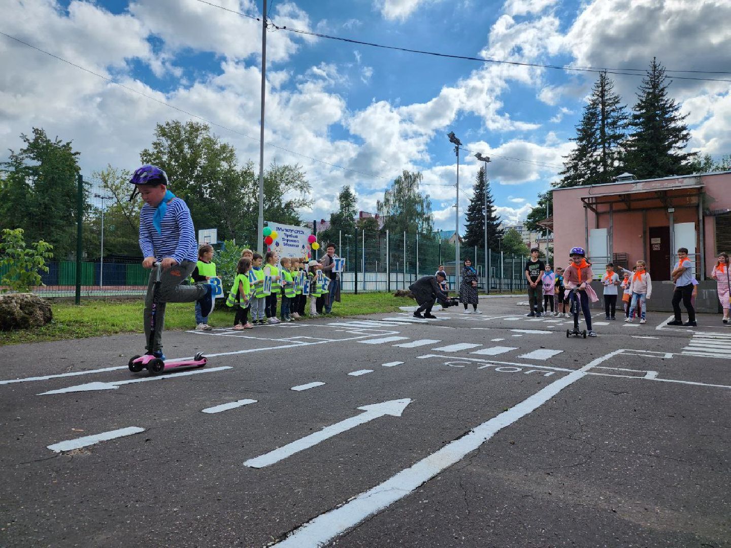 гаи, гаи умвд по ленинскому округу, урок безопасности, безопасность на дорогах, ленинский округ, дети на дорогах,
