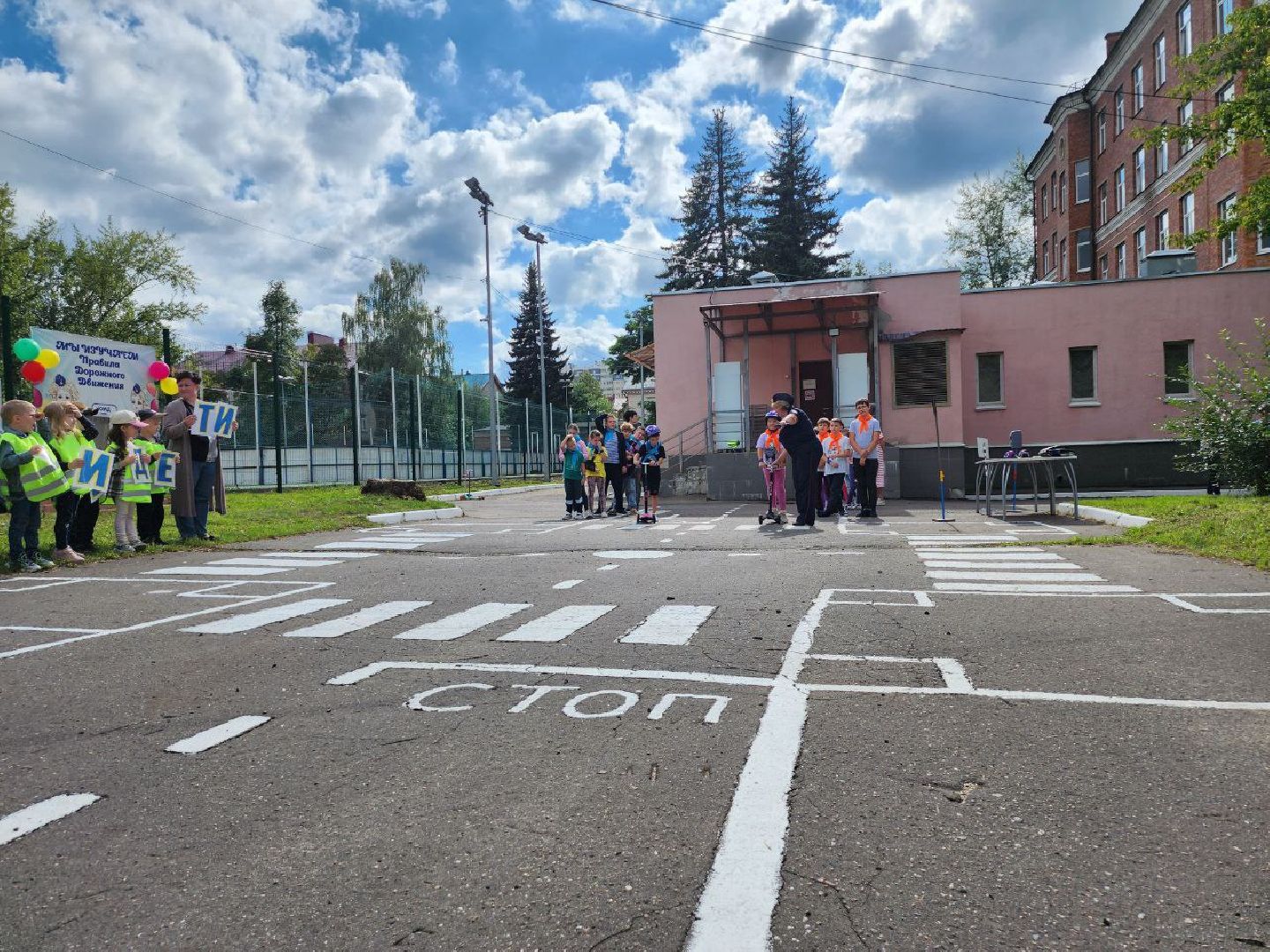 гаи, гаи умвд по ленинскому округу, урок безопасности, безопасность на дорогах, ленинский округ, дети на дорогах,