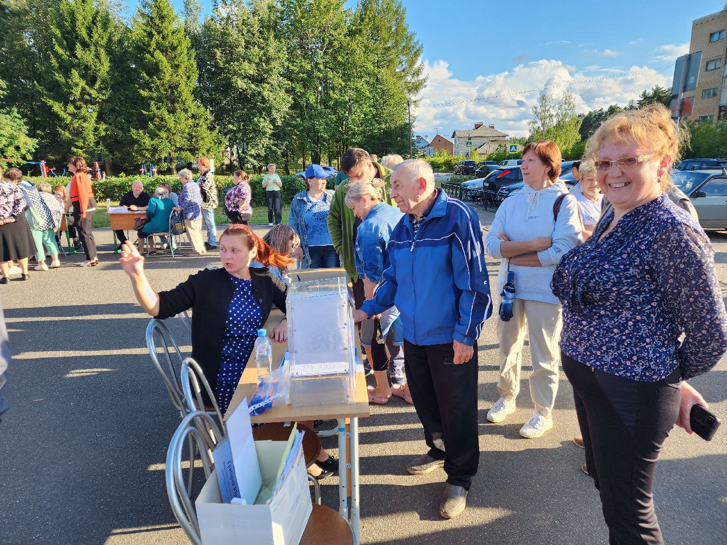 Чехов, село новый быт, выездная администрация, встреча с жителями, многодетная мать, медицинские услуги, прописка, земельный участок, минздрав мо,