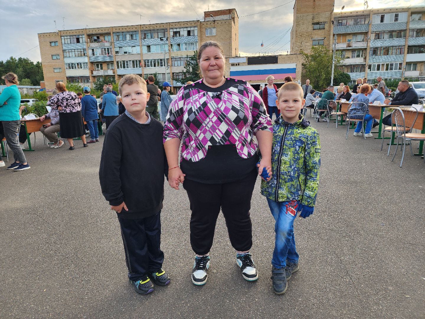 Чехов, село новый быт, выездная администрация, встреча с жителями, многодетная мать, медицинские услуги, прописка, земельный участок, минздрав мо,