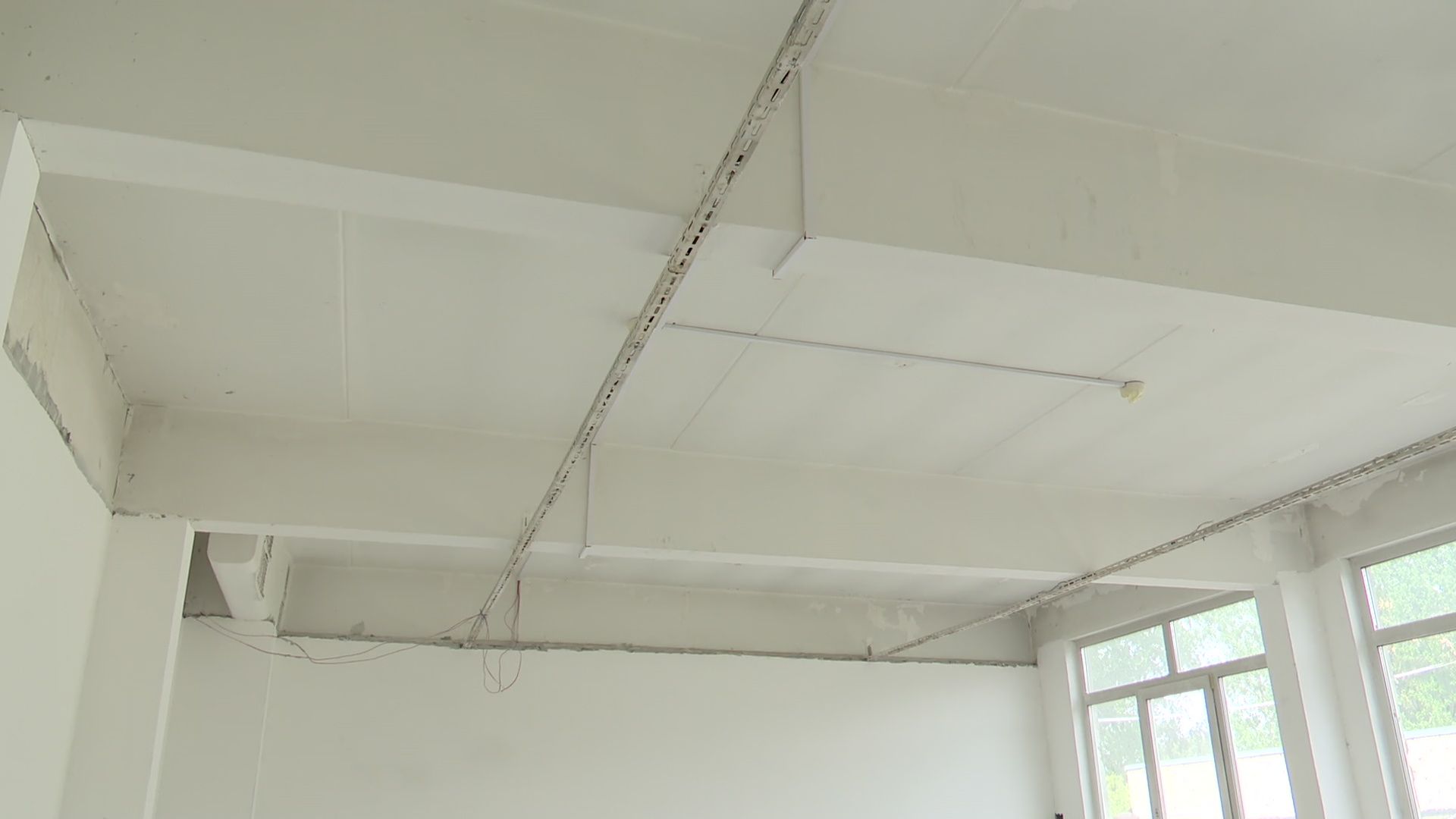 Реутов, школа, ремонт, спортзал, кабинеты, ремонт в школе,