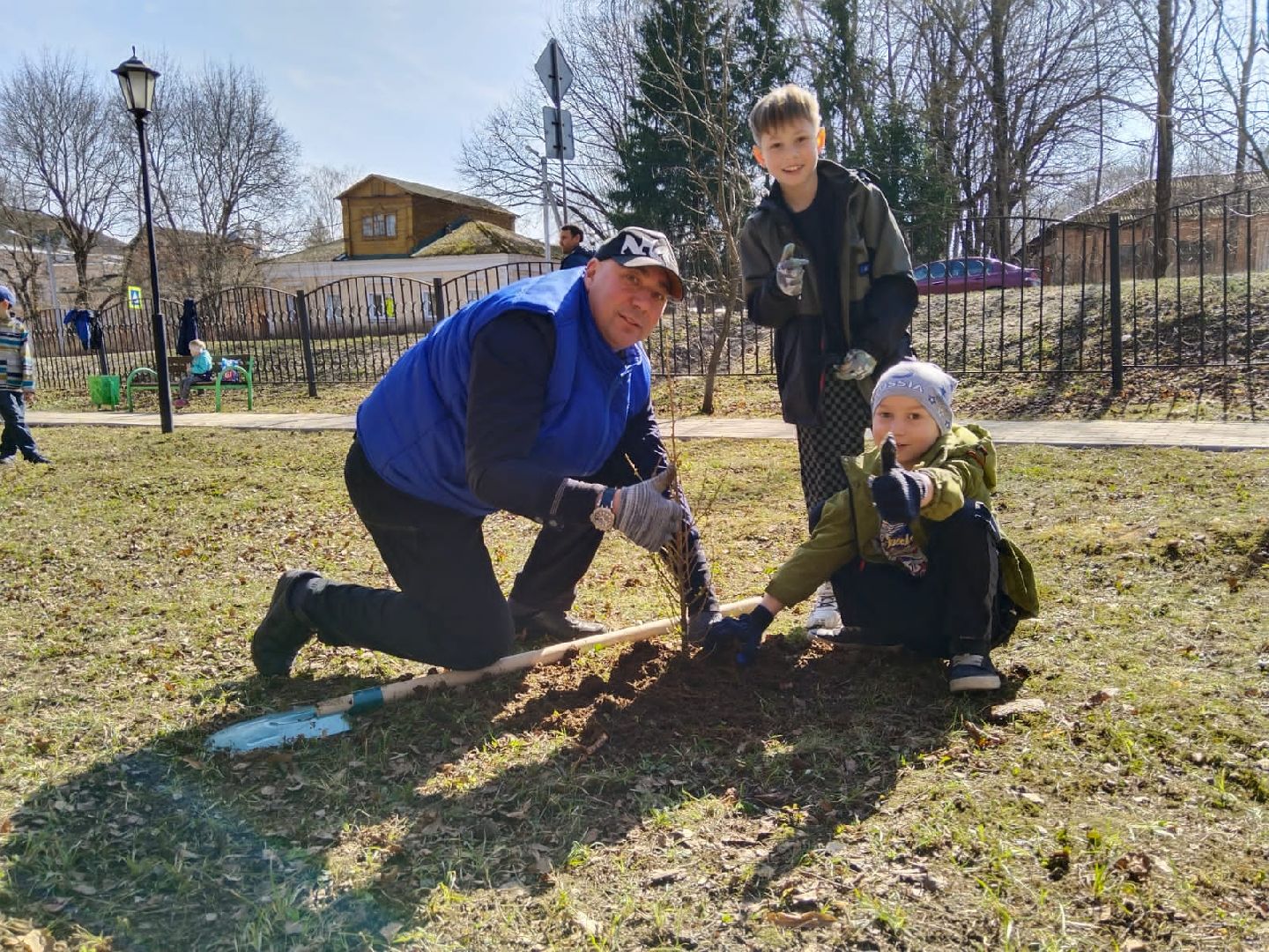 Чехов, субботник, парк, сквер, уборка, благоустройство
