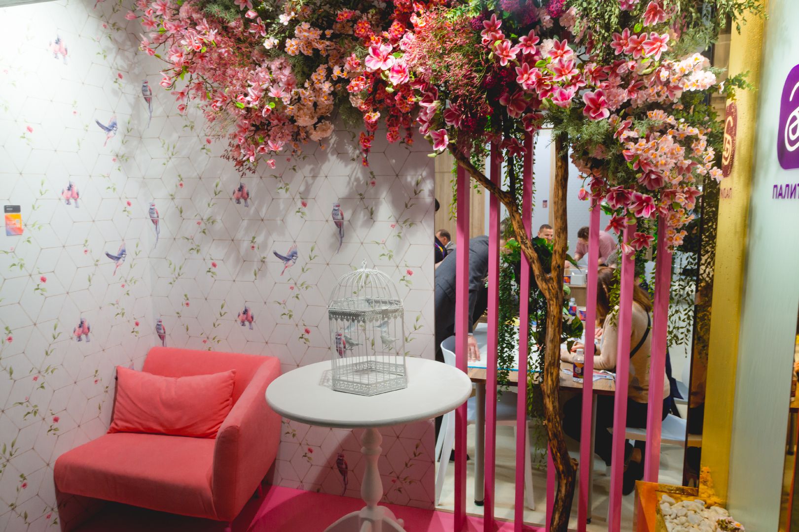 Обойная фабрика ПАЛИТРА, международная выставка, MosBuild, премия MosBuild Awards, Балашиха, обои, уникальные разработки, Top Velvet, Profiz, Flimania