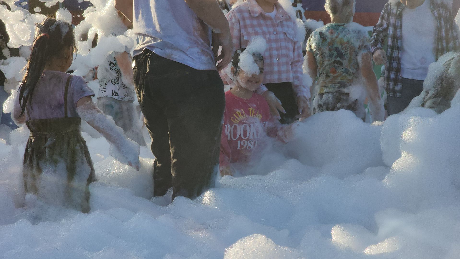 долгопрудный, центральный парк, пенное шоу, краски холи, дети,